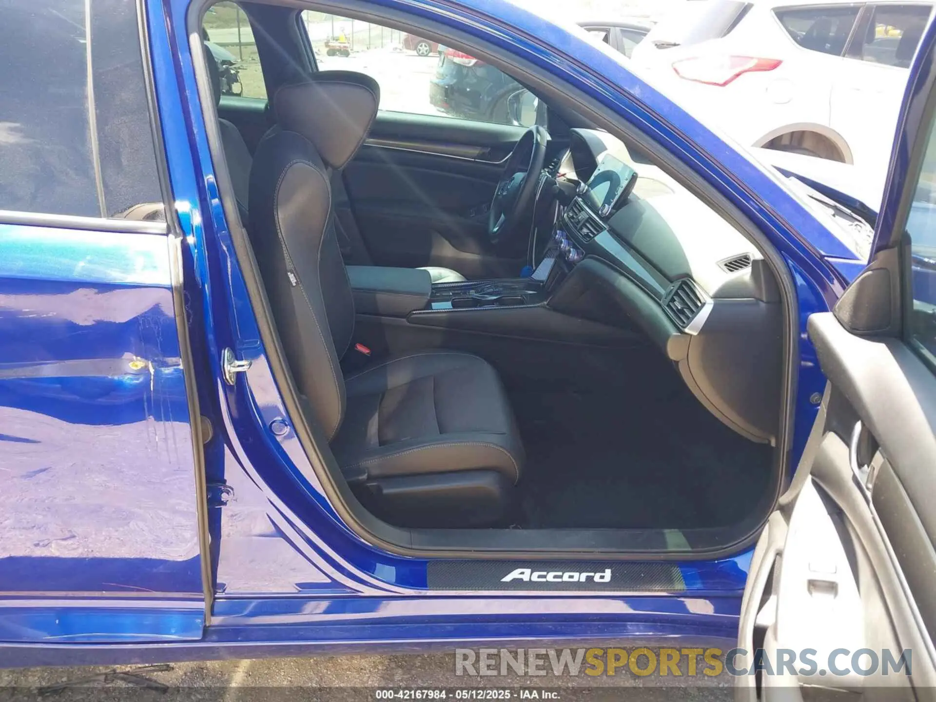 5 Photograph of a damaged car 1HGCV2F36KA007299 HONDA ACCORD 2019