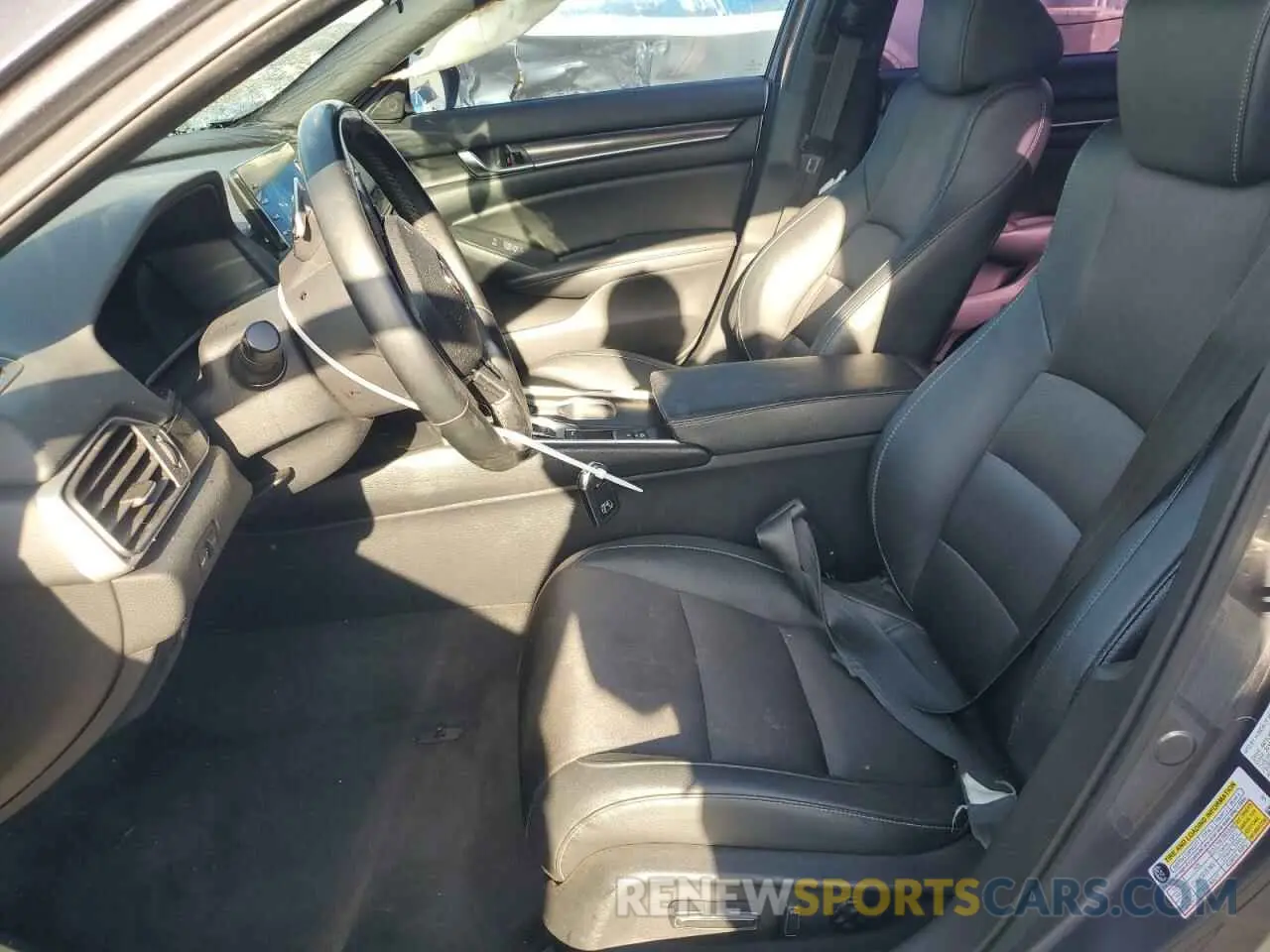 7 Photograph of a damaged car 1HGCV2F37KA025178 HONDA ACCORD 2019