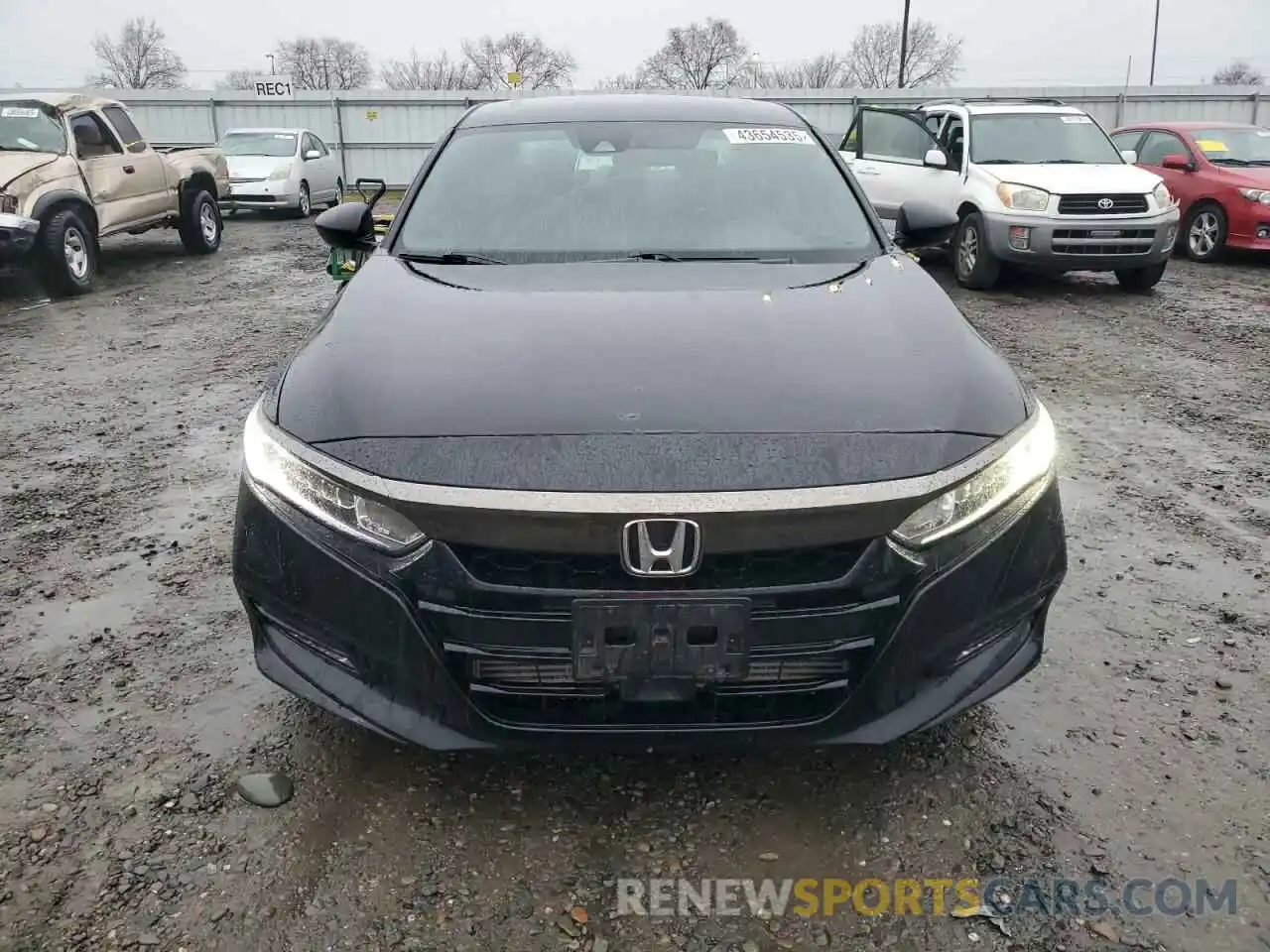 5 Photograph of a damaged car 1HGCV2F37KA035810 HONDA ACCORD 2019