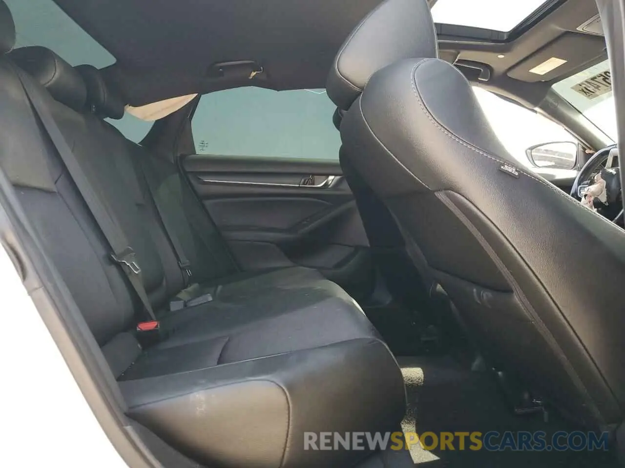 10 Photograph of a damaged car 1HGCV2F38KA036156 HONDA ACCORD 2019