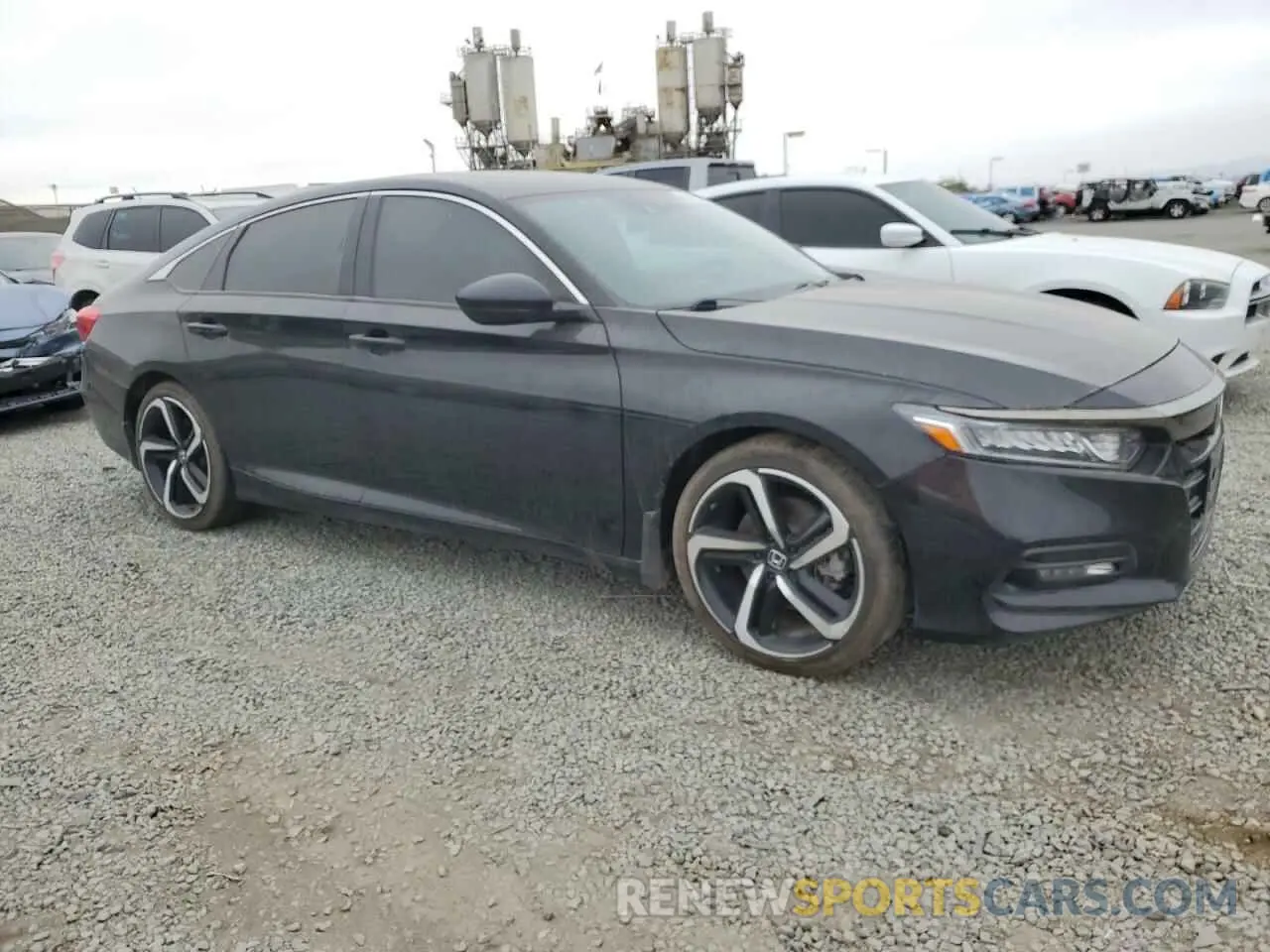 4 Photograph of a damaged car 1HGCV2F39KA005465 HONDA ACCORD 2019