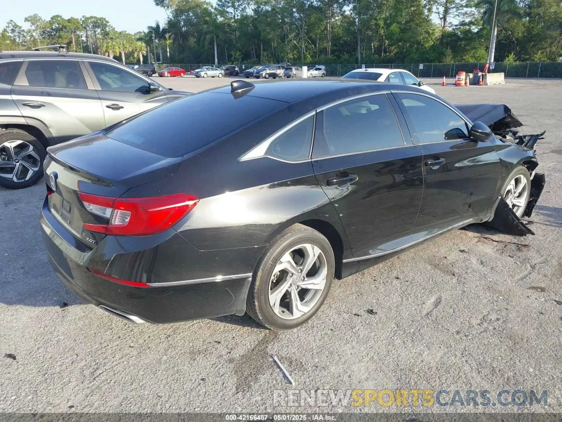4 Photograph of a damaged car 1HGCV2F51KA020723 HONDA ACCORD 2019