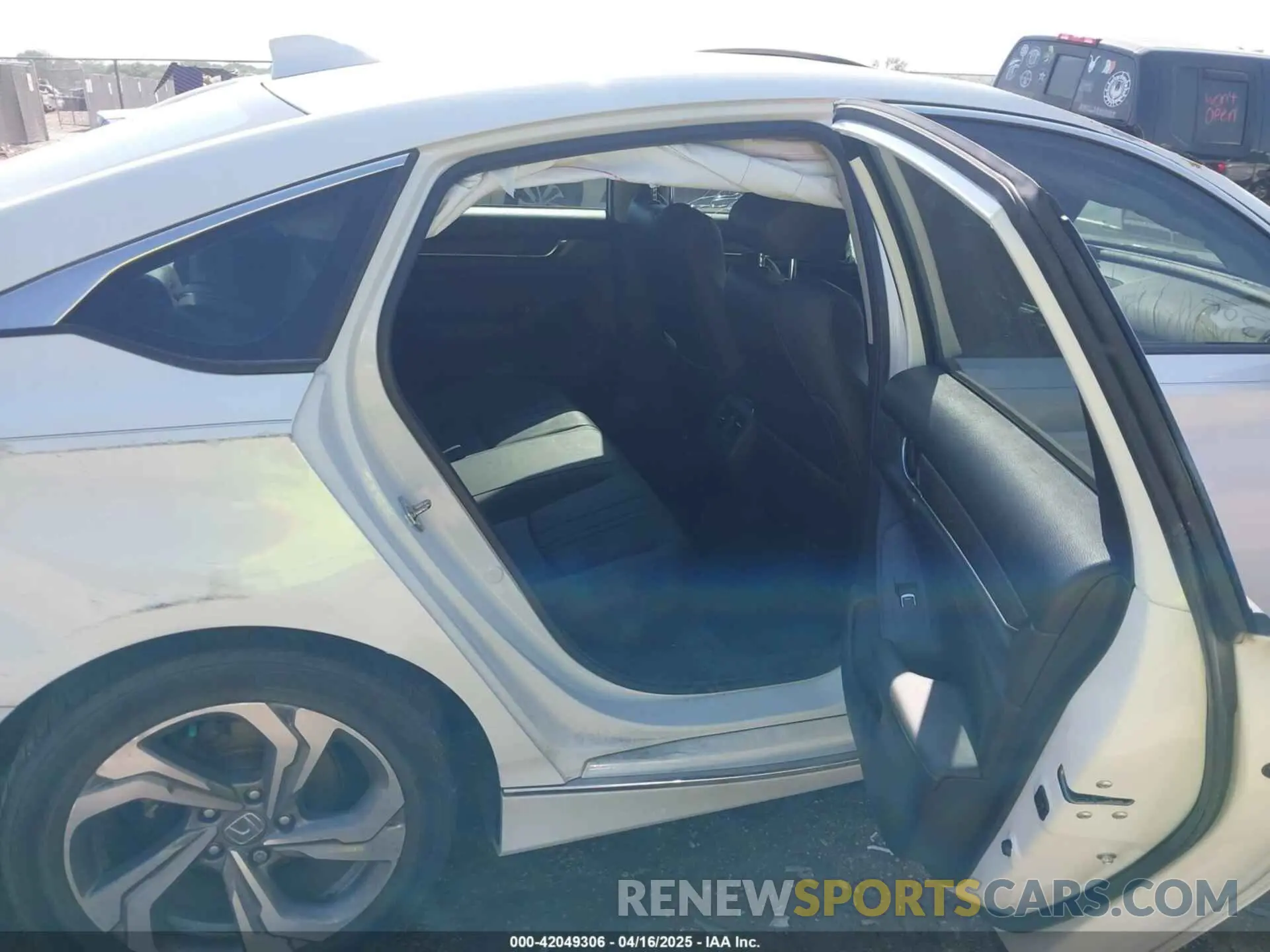 8 Photograph of a damaged car 1HGCV2F53KA002059 HONDA ACCORD 2019