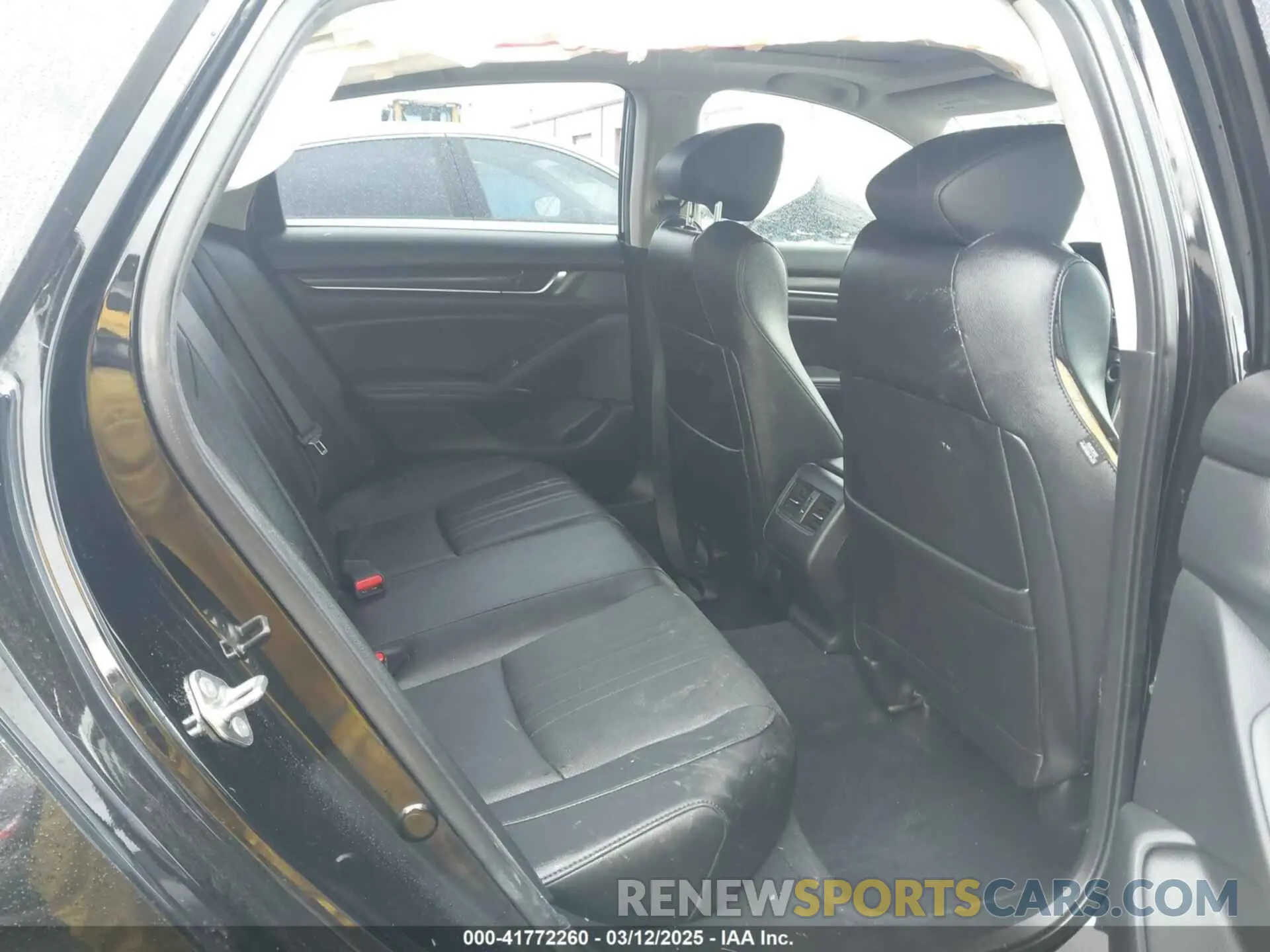 8 Photograph of a damaged car 1HGCV2F53KA023512 HONDA ACCORD 2019