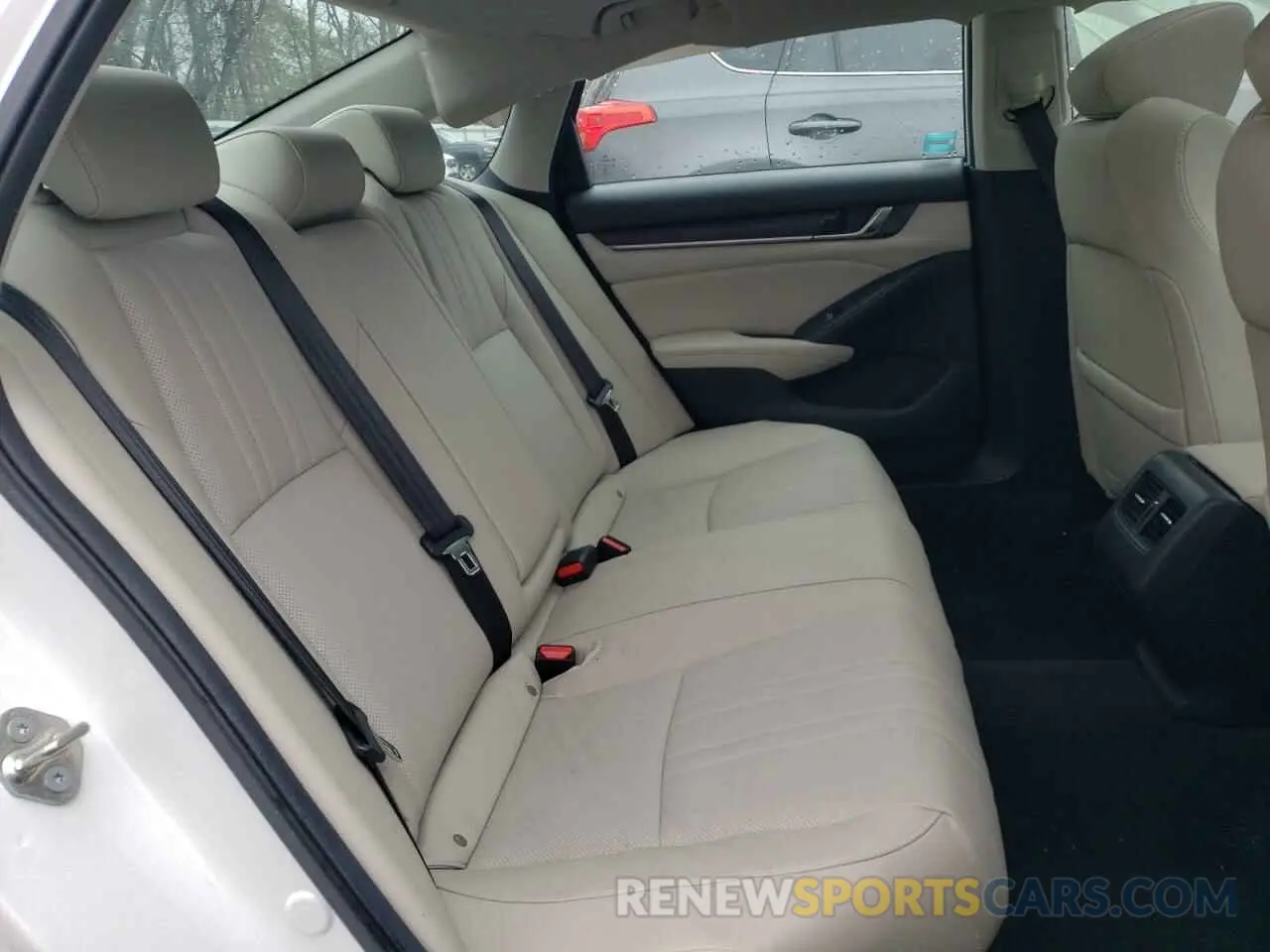 10 Photograph of a damaged car 1HGCV2F54KA024247 HONDA ACCORD 2019