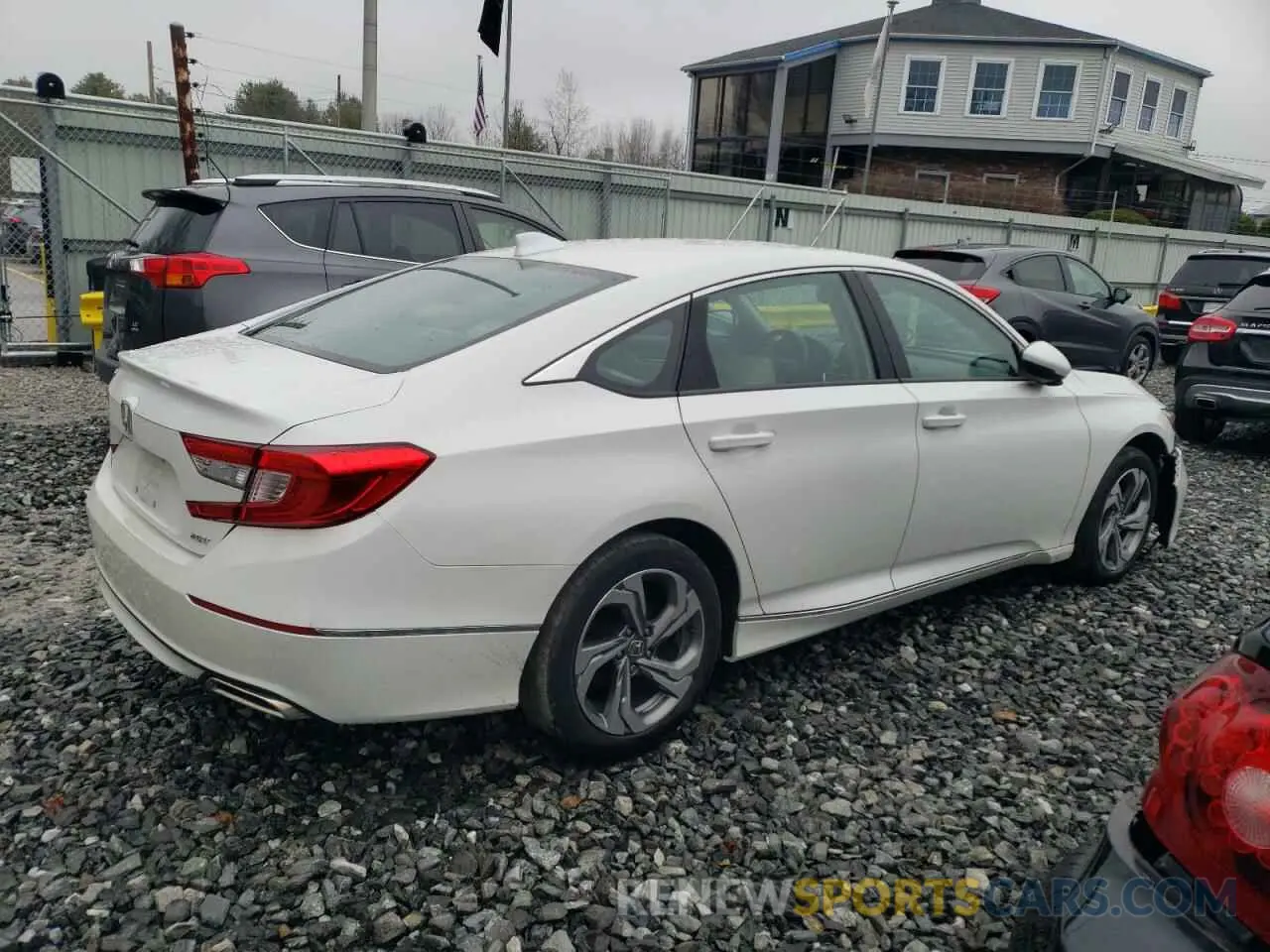 3 Photograph of a damaged car 1HGCV2F54KA024247 HONDA ACCORD 2019