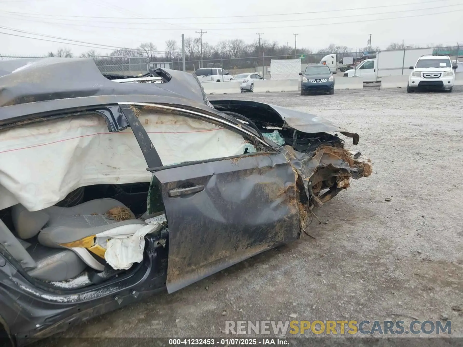 19 Photograph of a damaged car 1HGCV2F55KA012432 HONDA ACCORD 2019