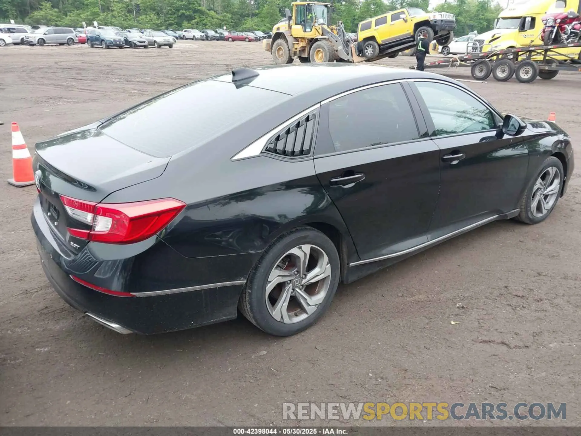 4 Photograph of a damaged car 1HGCV2F56KA012066 HONDA ACCORD 2019