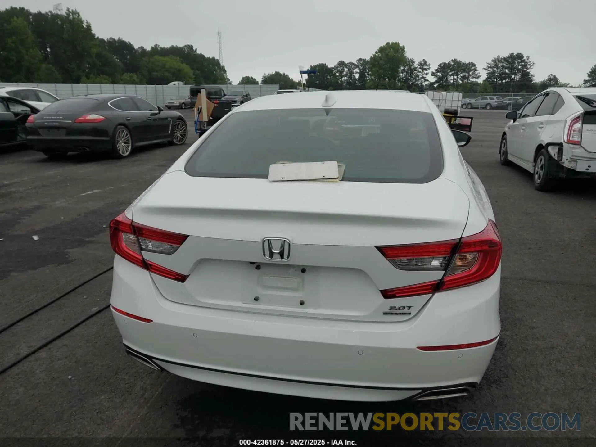 15 Photograph of a damaged car 1HGCV2F91KA006047 HONDA ACCORD 2019