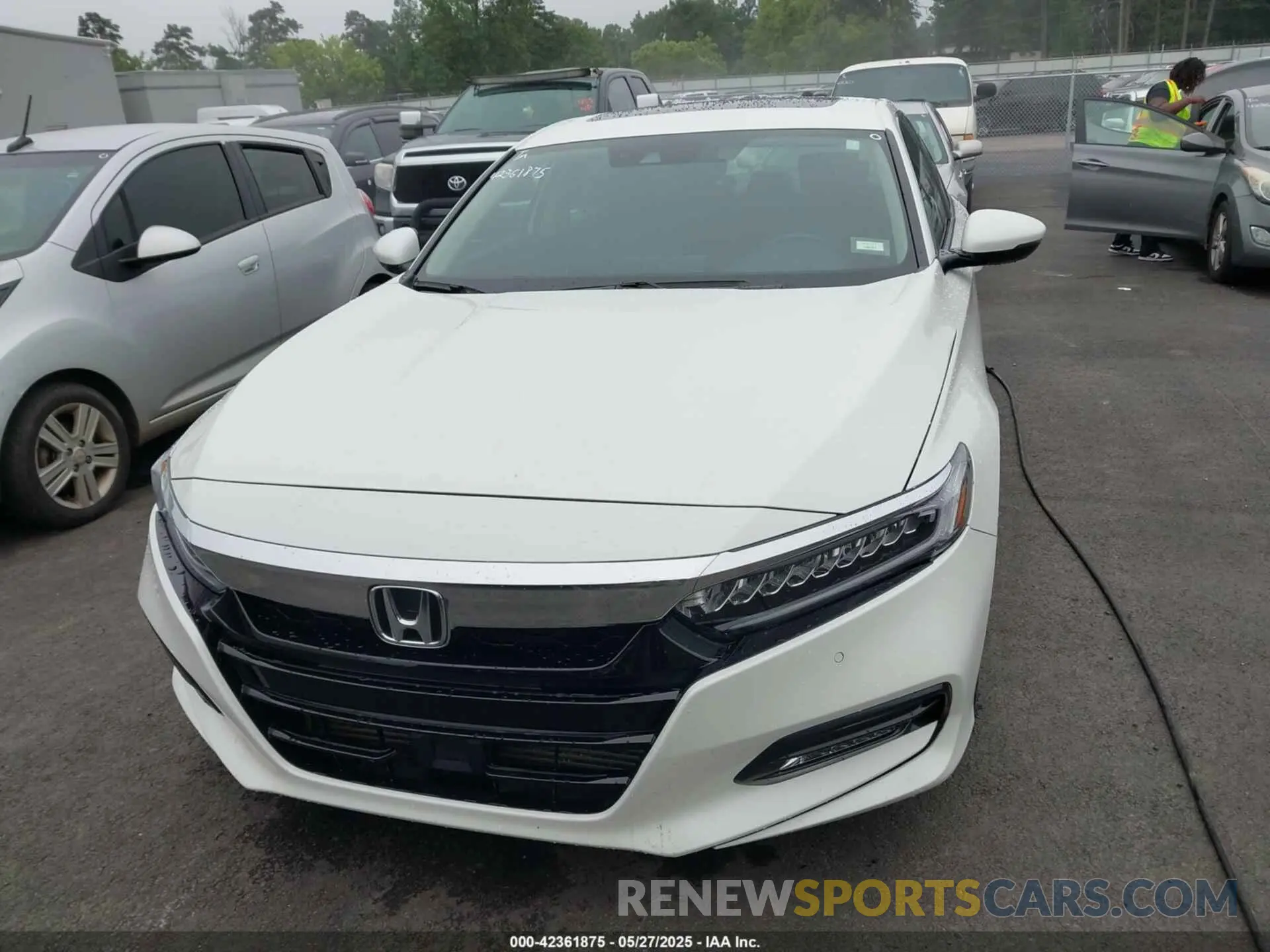 6 Photograph of a damaged car 1HGCV2F91KA006047 HONDA ACCORD 2019