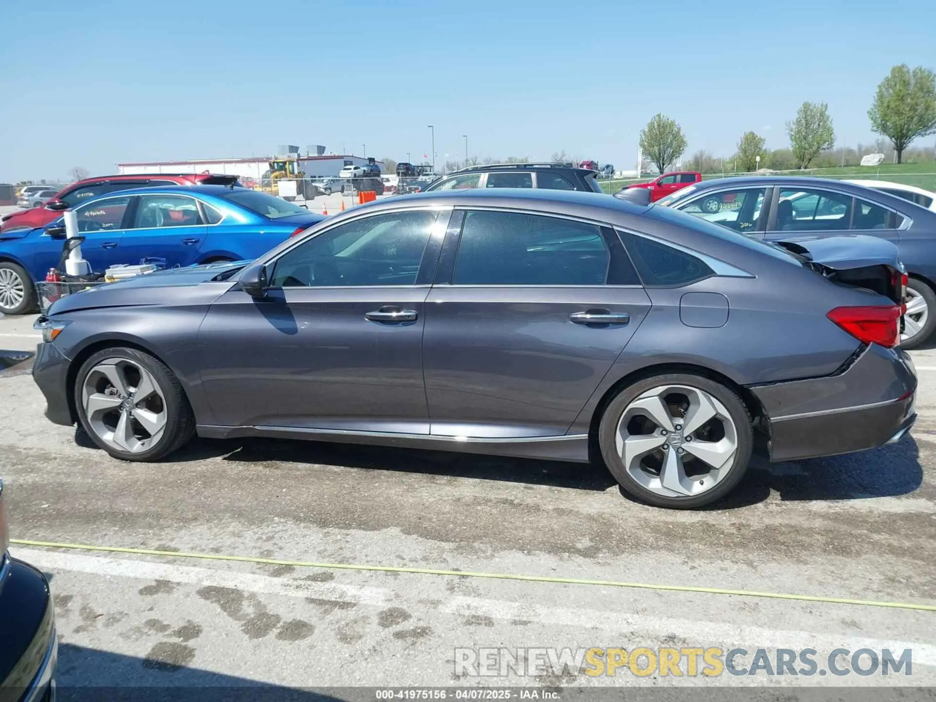 15 Photograph of a damaged car 1HGCV2F92KA016179 HONDA ACCORD 2019