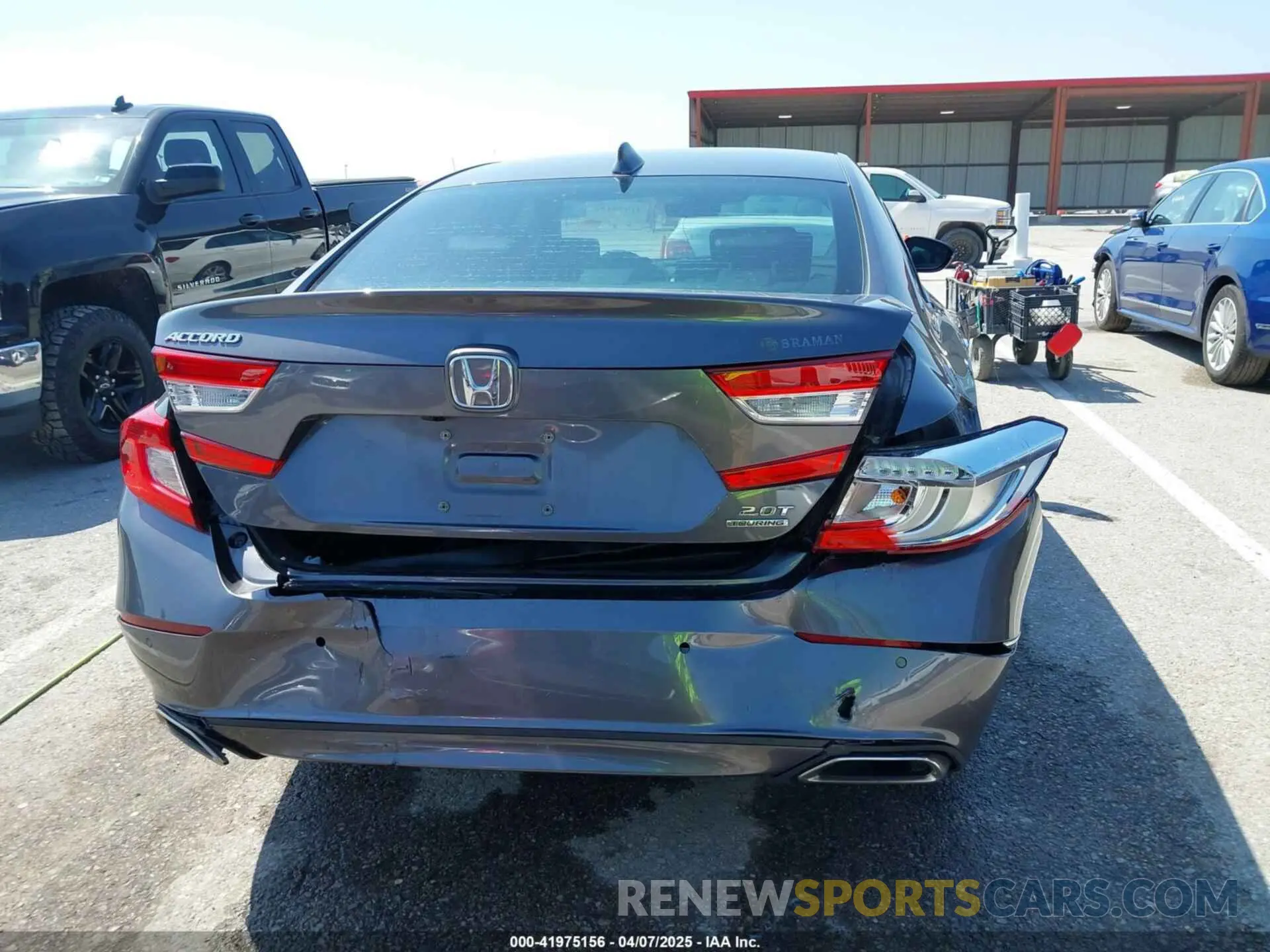 17 Photograph of a damaged car 1HGCV2F92KA016179 HONDA ACCORD 2019