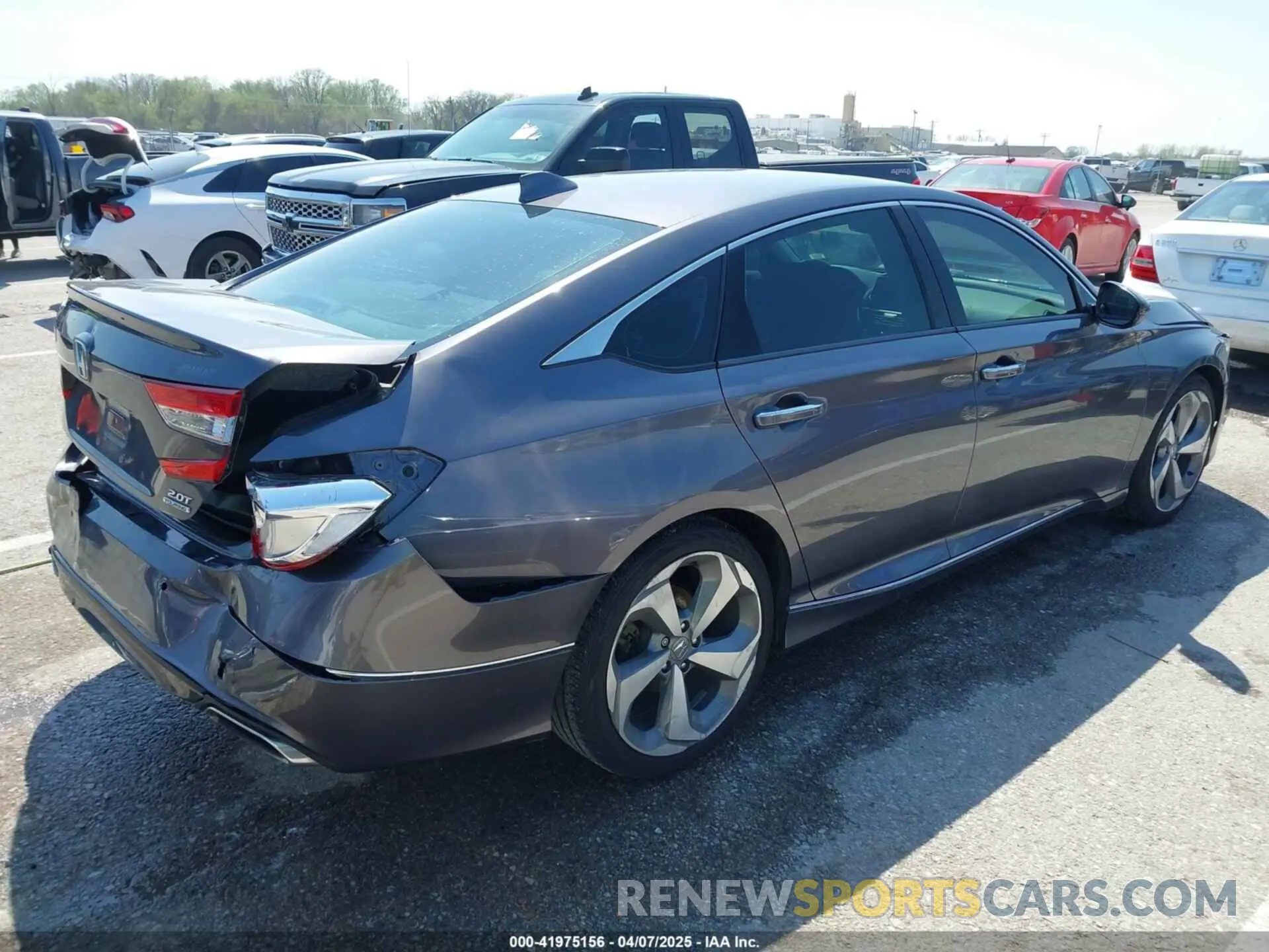 4 Photograph of a damaged car 1HGCV2F92KA016179 HONDA ACCORD 2019
