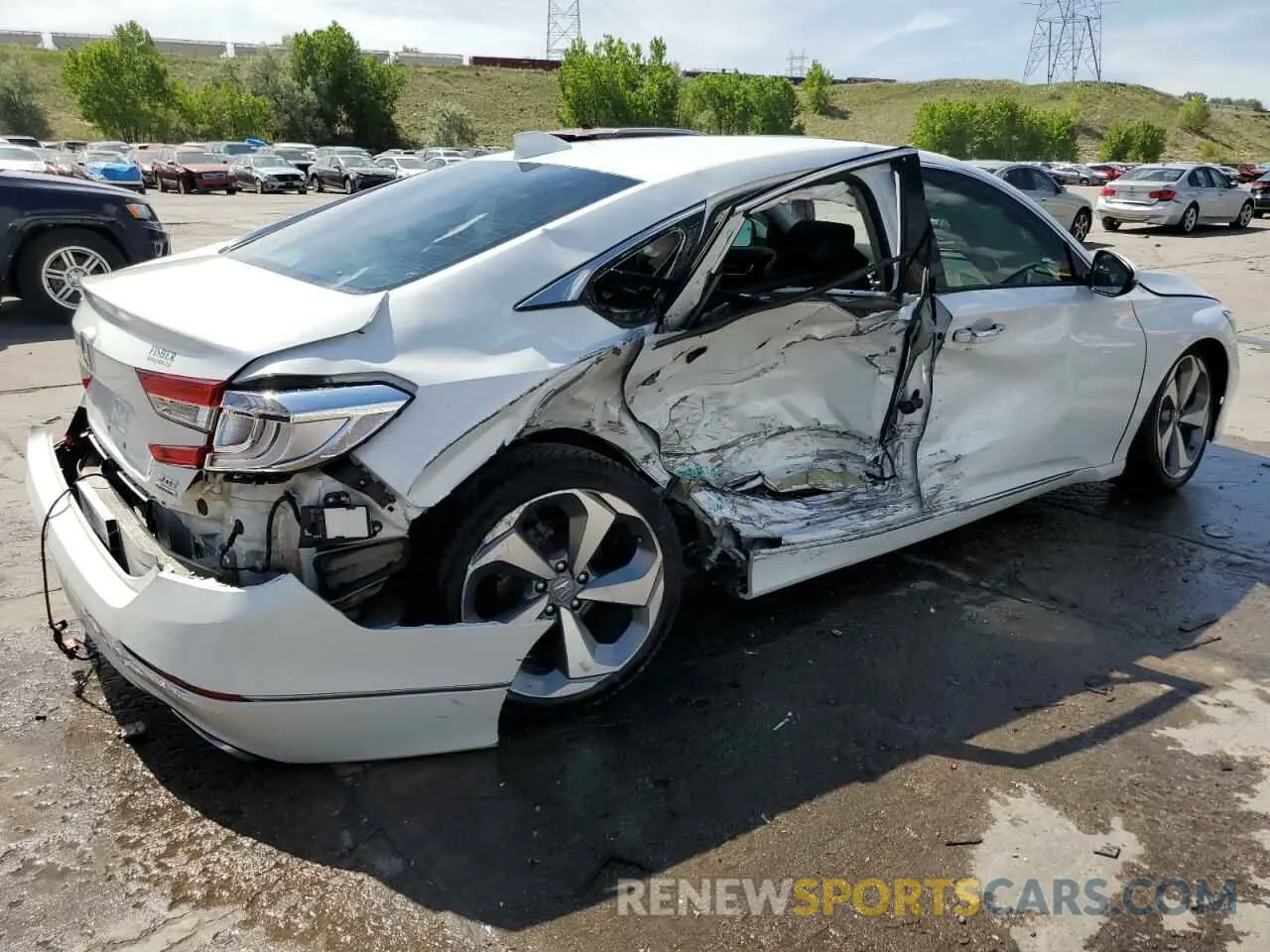 3 Photograph of a damaged car 1HGCV2F93KA018572 HONDA ACCORD 2019