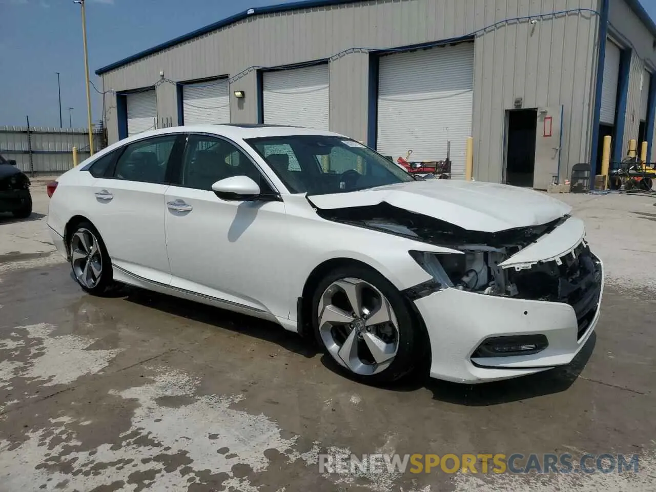 4 Photograph of a damaged car 1HGCV2F94KA032996 HONDA ACCORD 2019