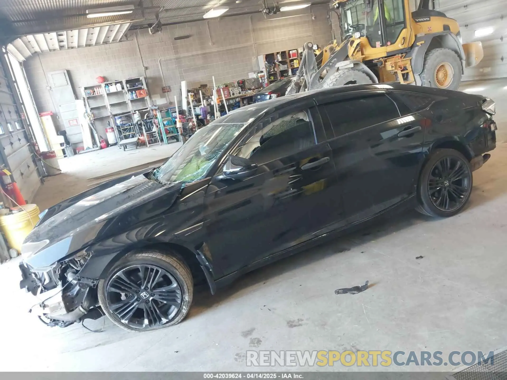 2 Photograph of a damaged car 1HGCV2F95KA005712 HONDA ACCORD 2019