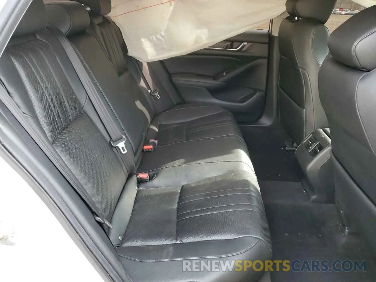 10 Photograph of a damaged car 1HGCV2F95KA026754 HONDA ACCORD 2019