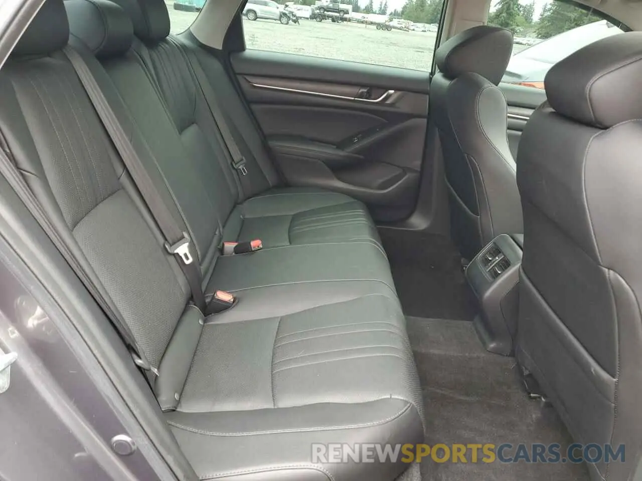 10 Photograph of a damaged car 1HGCV2F96KA005265 HONDA ACCORD 2019