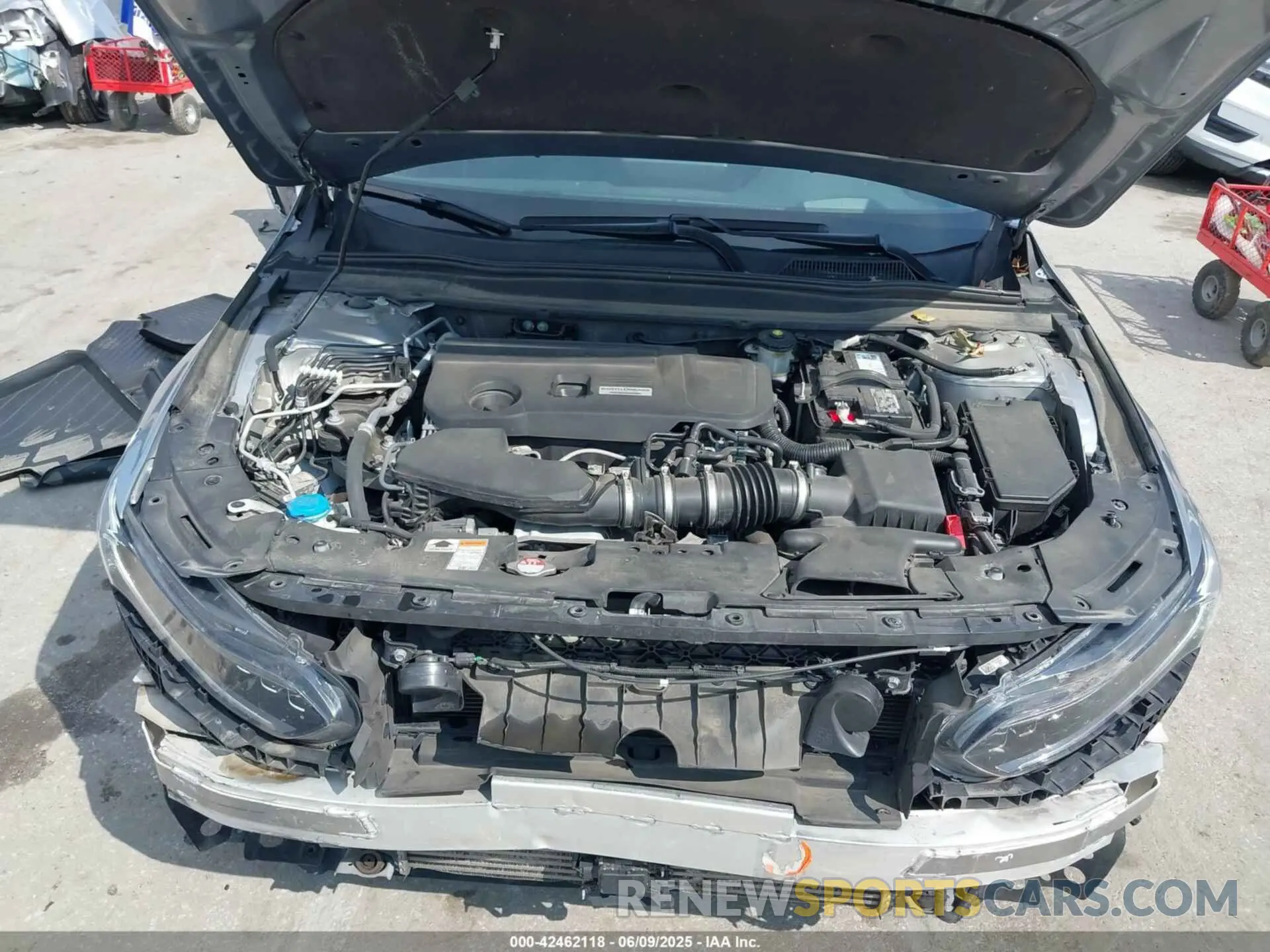 10 Photograph of a damaged car 1HGCV2F96KA018937 HONDA ACCORD 2019