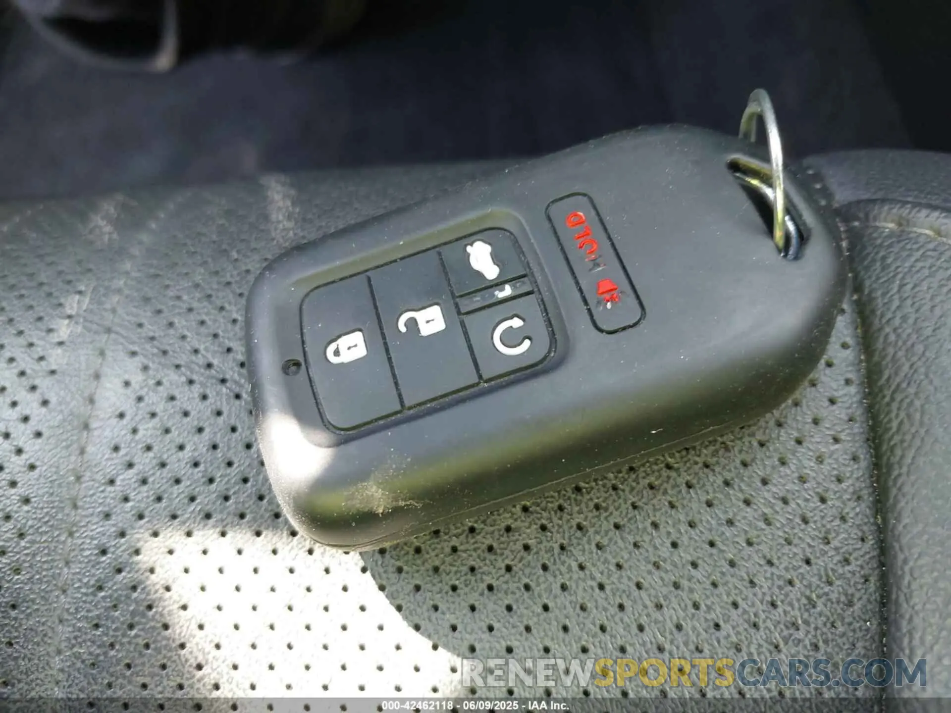11 Photograph of a damaged car 1HGCV2F96KA018937 HONDA ACCORD 2019