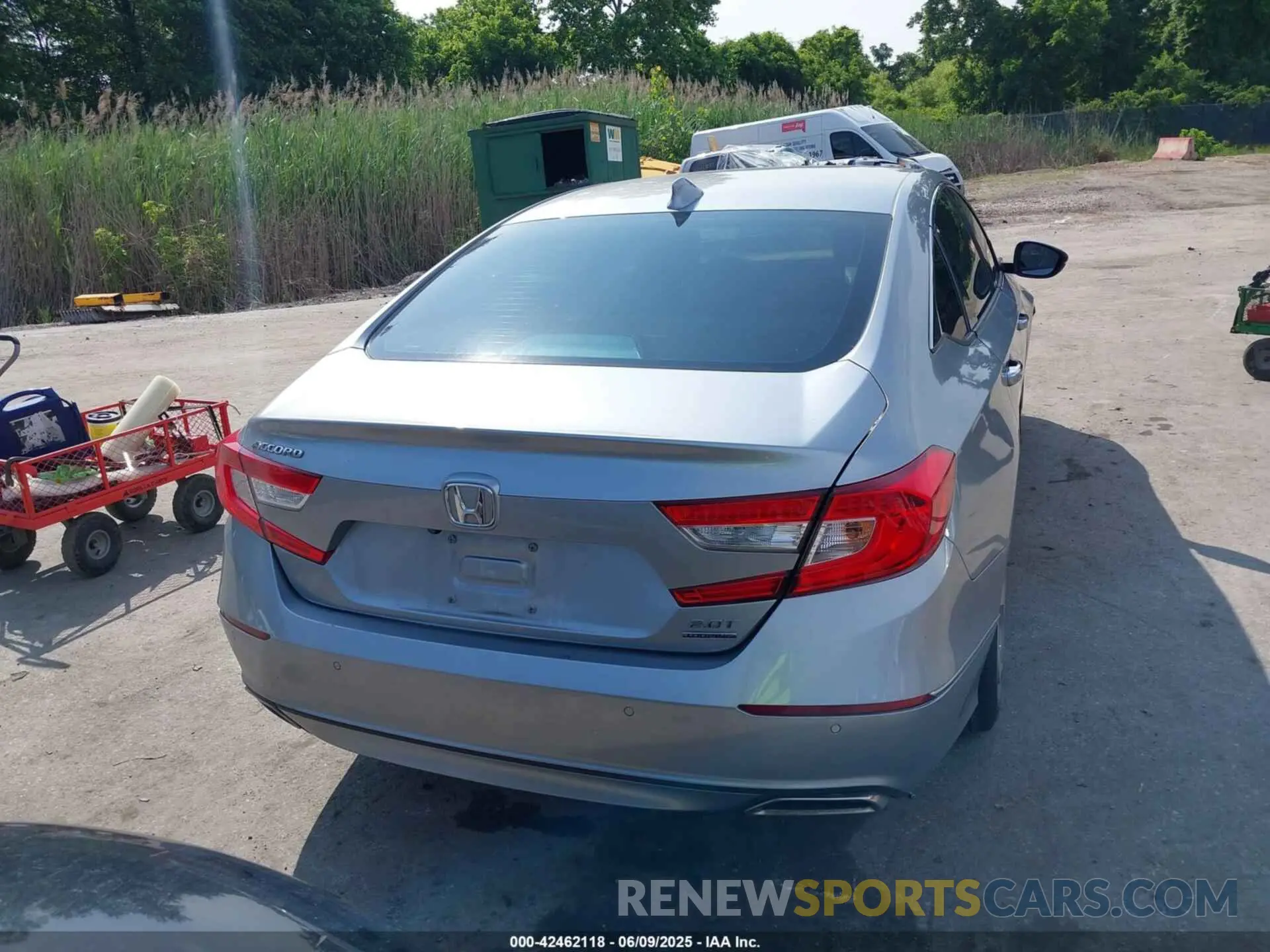 17 Photograph of a damaged car 1HGCV2F96KA018937 HONDA ACCORD 2019
