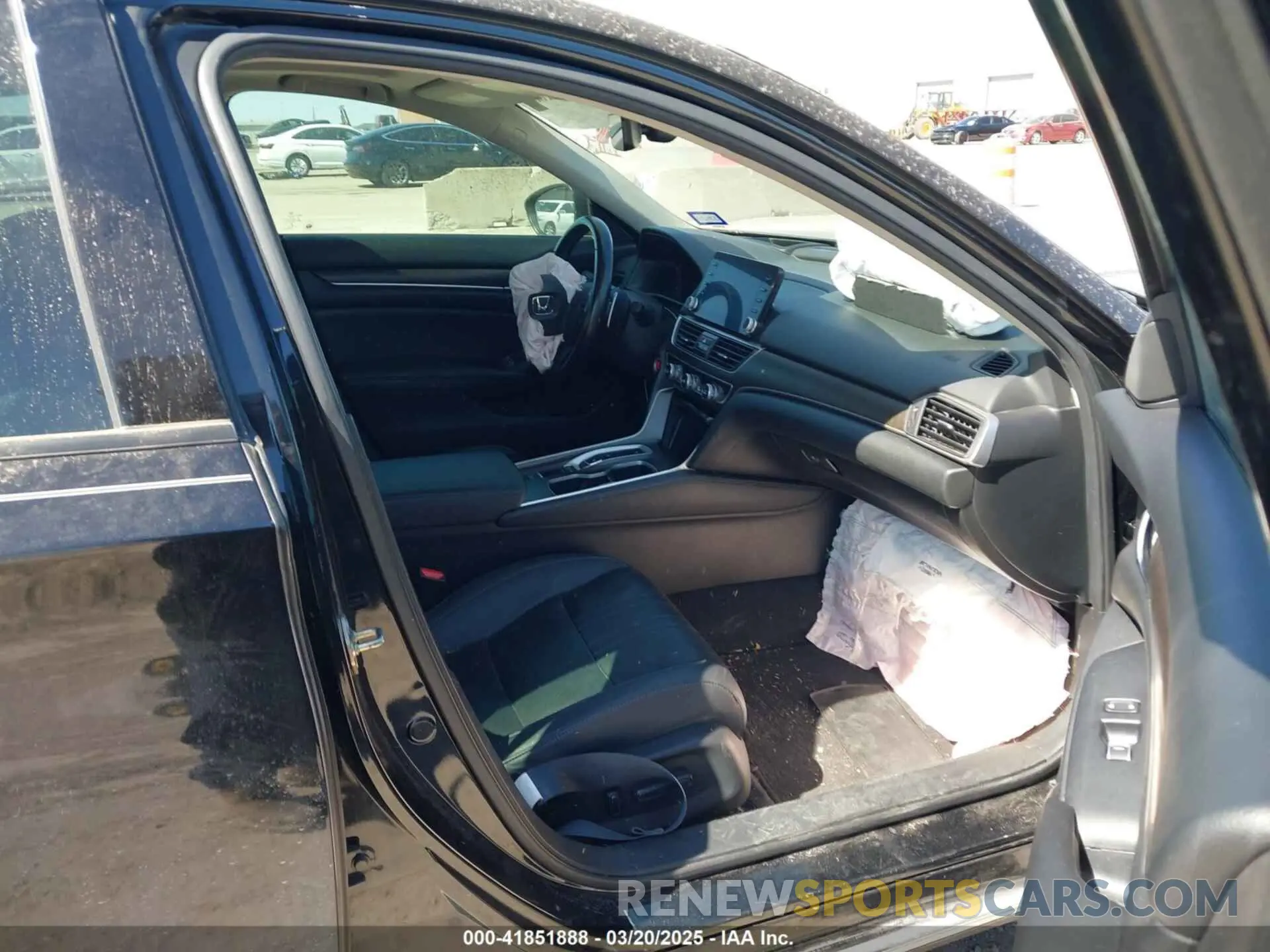 5 Photograph of a damaged car 1HGCV2F96KA034782 HONDA ACCORD 2019