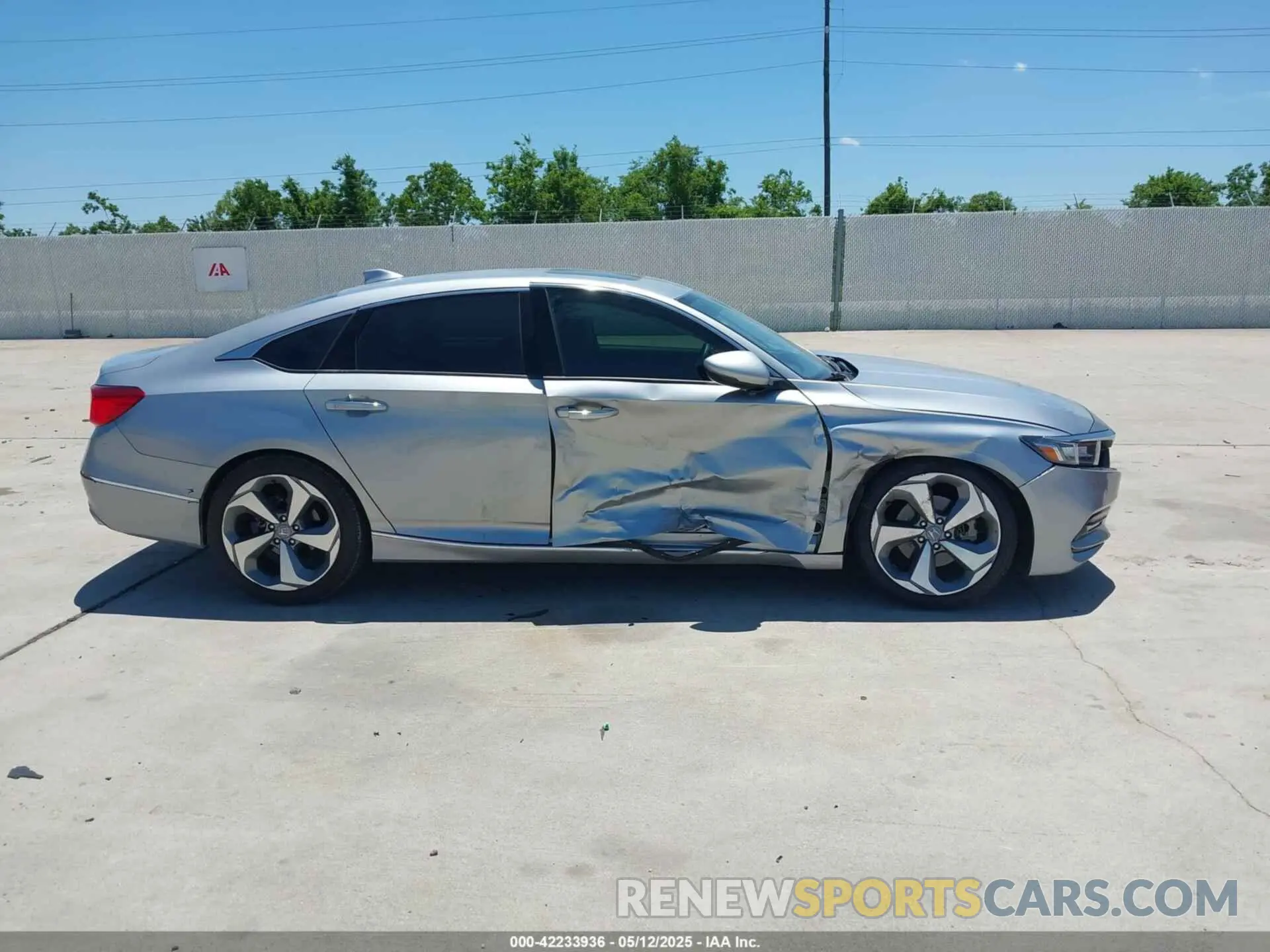12 Photograph of a damaged car 1HGCV2F99KA002506 HONDA ACCORD 2019