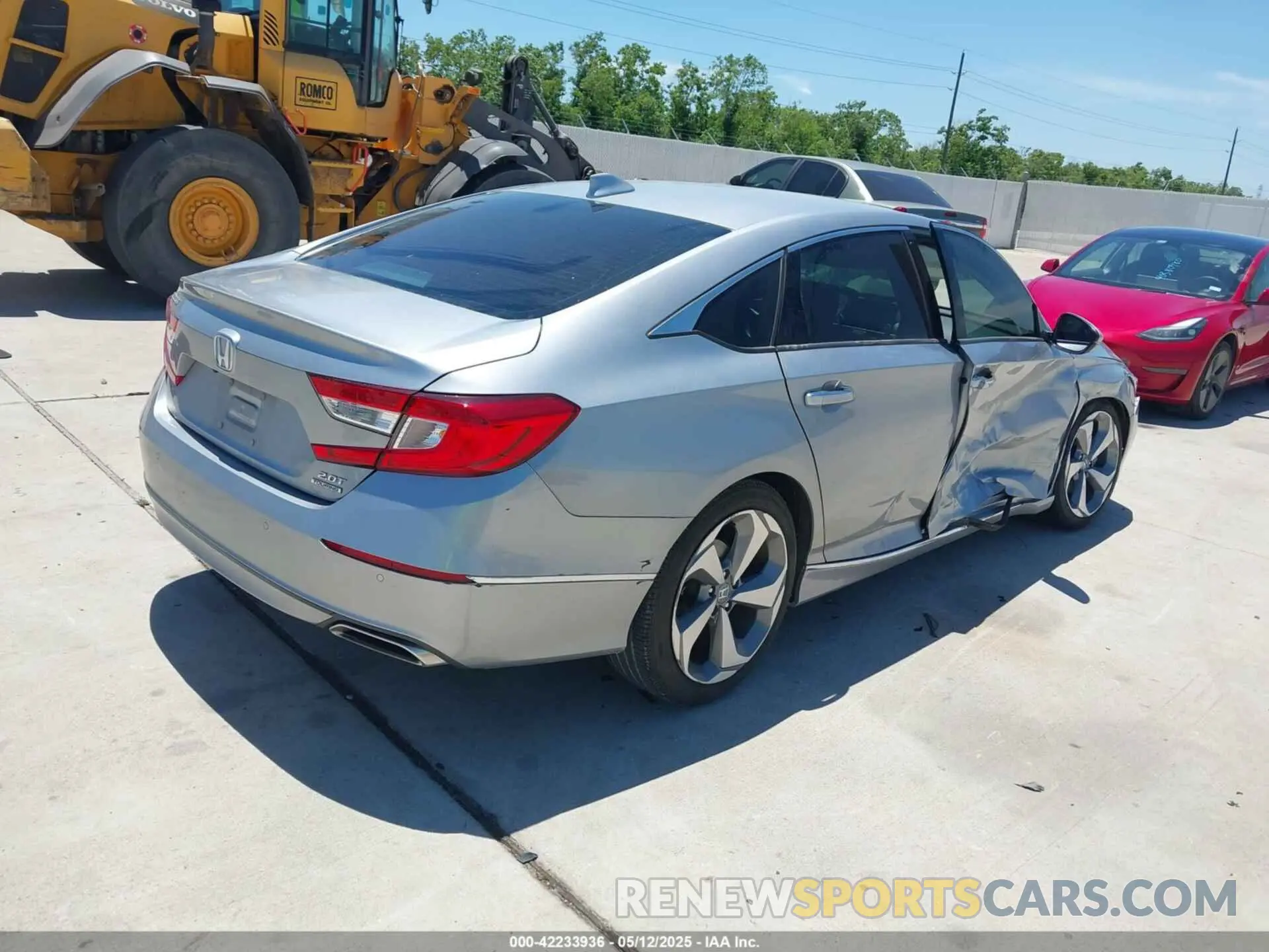 4 Photograph of a damaged car 1HGCV2F99KA002506 HONDA ACCORD 2019