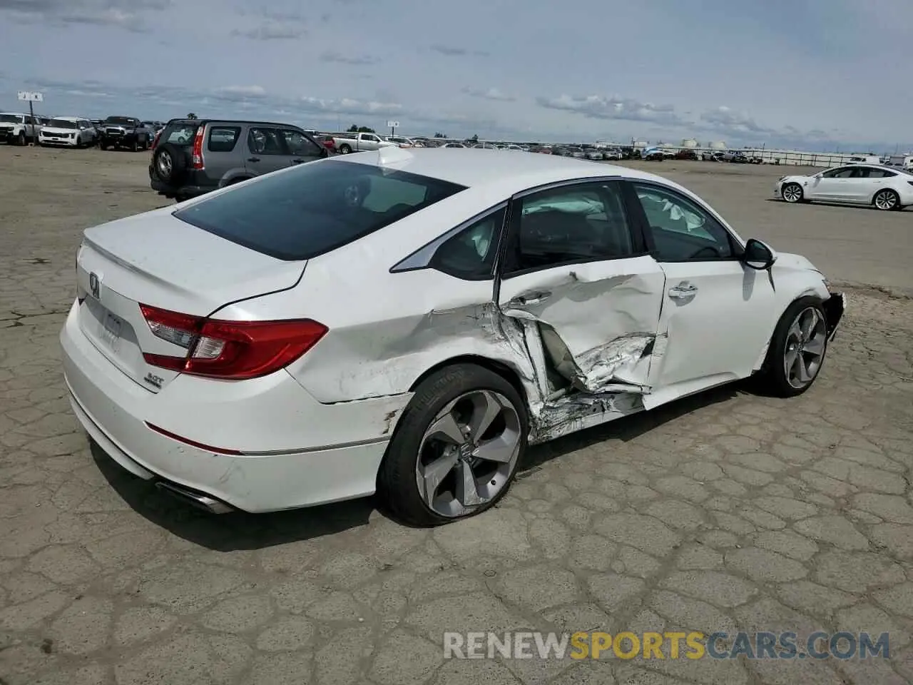3 Photograph of a damaged car 1HGCV2F99KA003316 HONDA ACCORD 2019