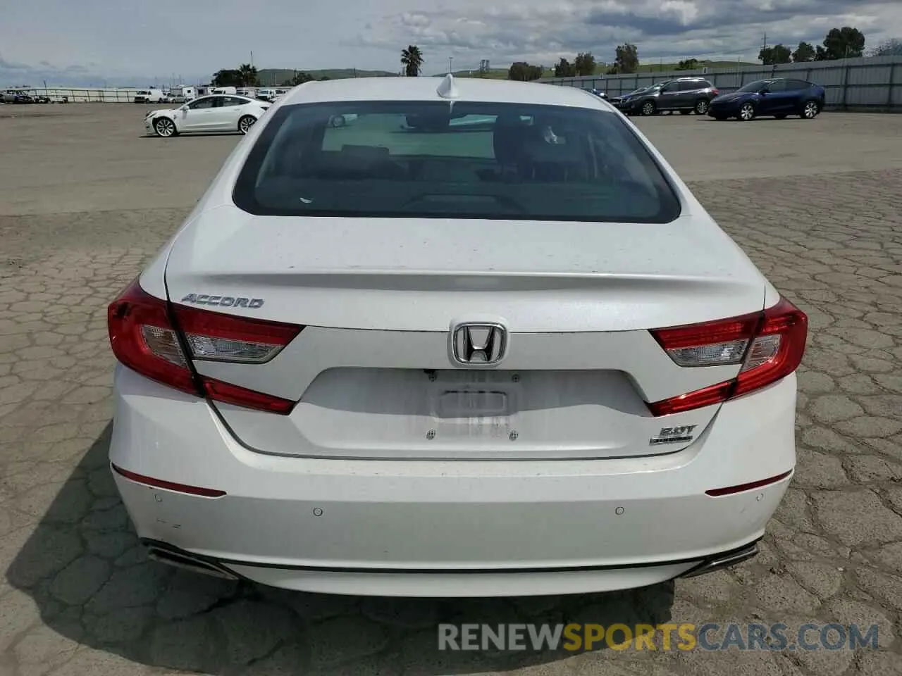 6 Photograph of a damaged car 1HGCV2F99KA003316 HONDA ACCORD 2019