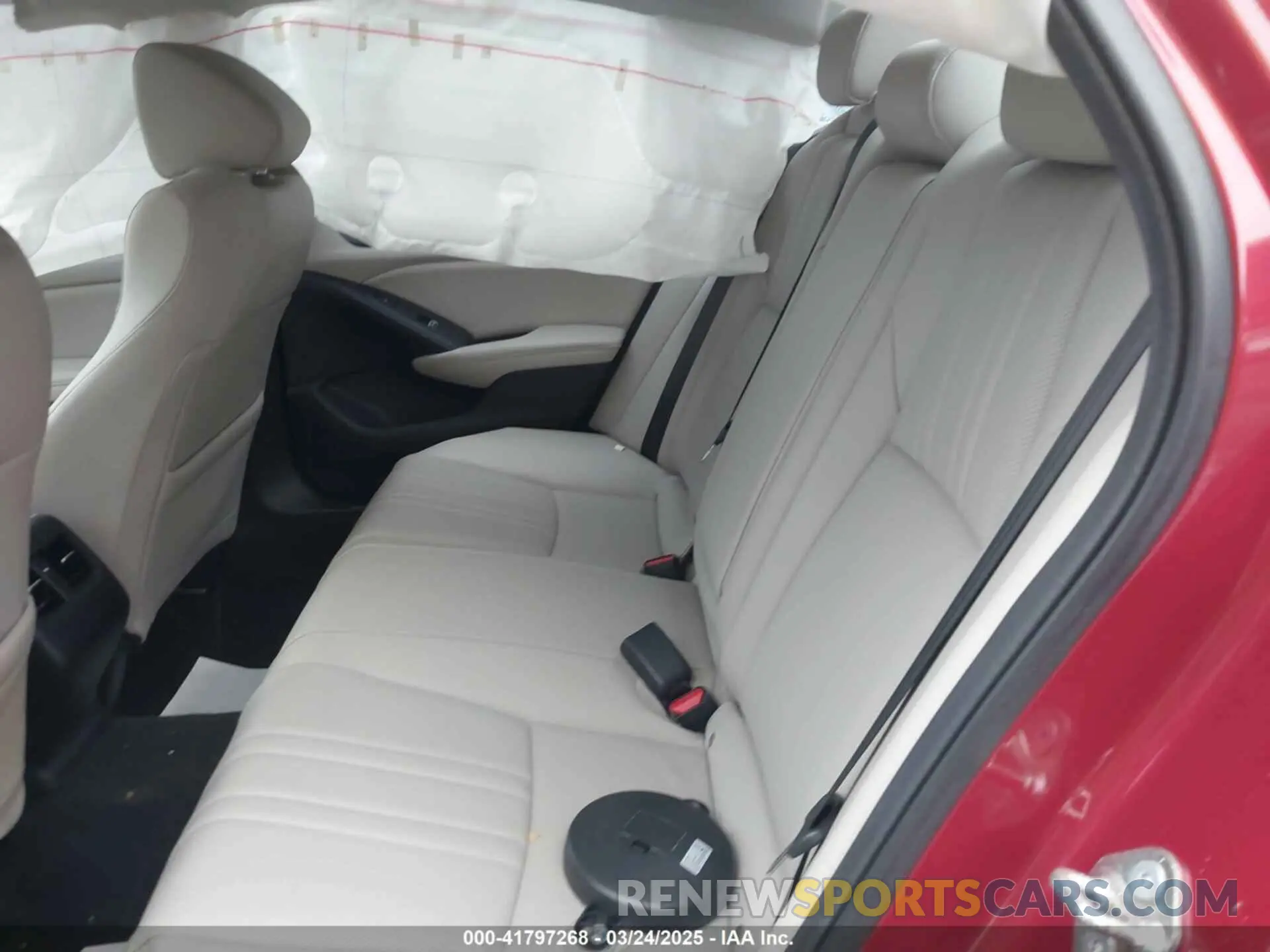 8 Photograph of a damaged car 1HGCV2F99KA025915 HONDA ACCORD 2019