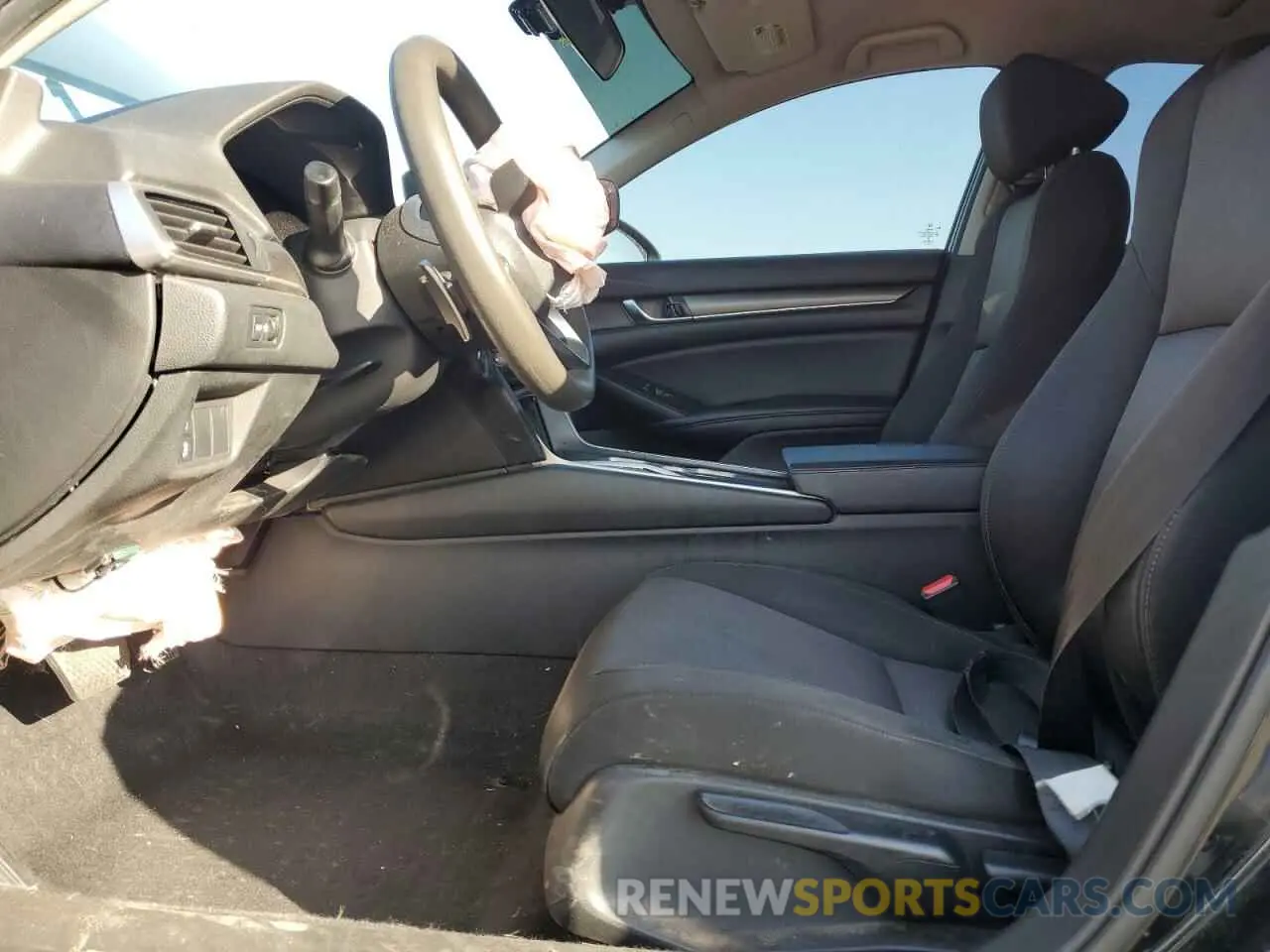 7 Photograph of a damaged car 1HGCV3F19KA016695 HONDA ACCORD 2019