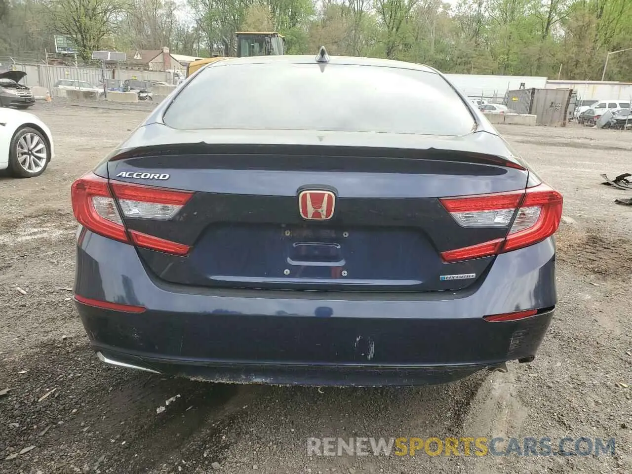 6 Photograph of a damaged car 1HGCV3F42KA005905 HONDA ACCORD 2019