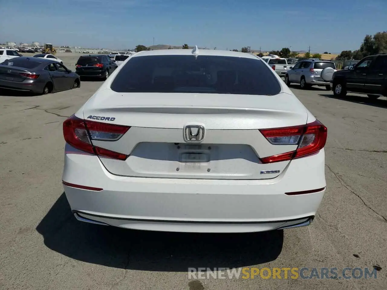 6 Photograph of a damaged car 1HGCV3F43KA018937 HONDA ACCORD 2019