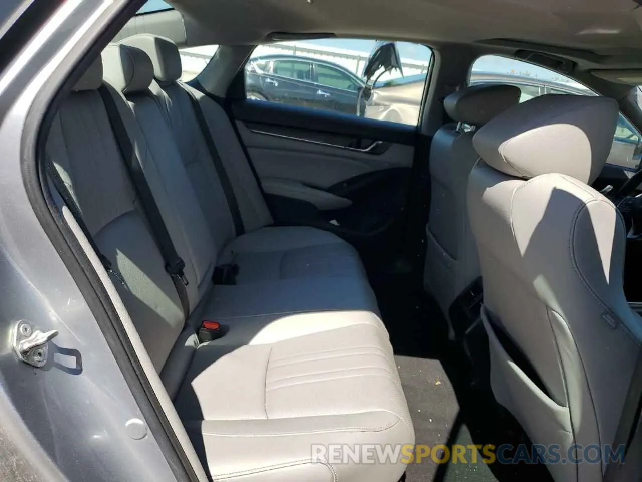10 Photograph of a damaged car 1HGCV3F51KA011266 HONDA ACCORD 2019