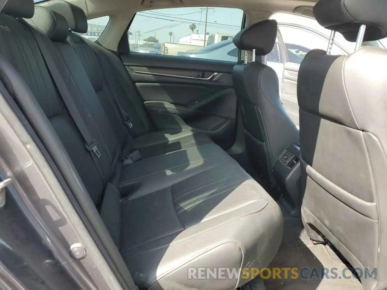 10 Photograph of a damaged car 1HGCV3F53KA014377 HONDA ACCORD 2019