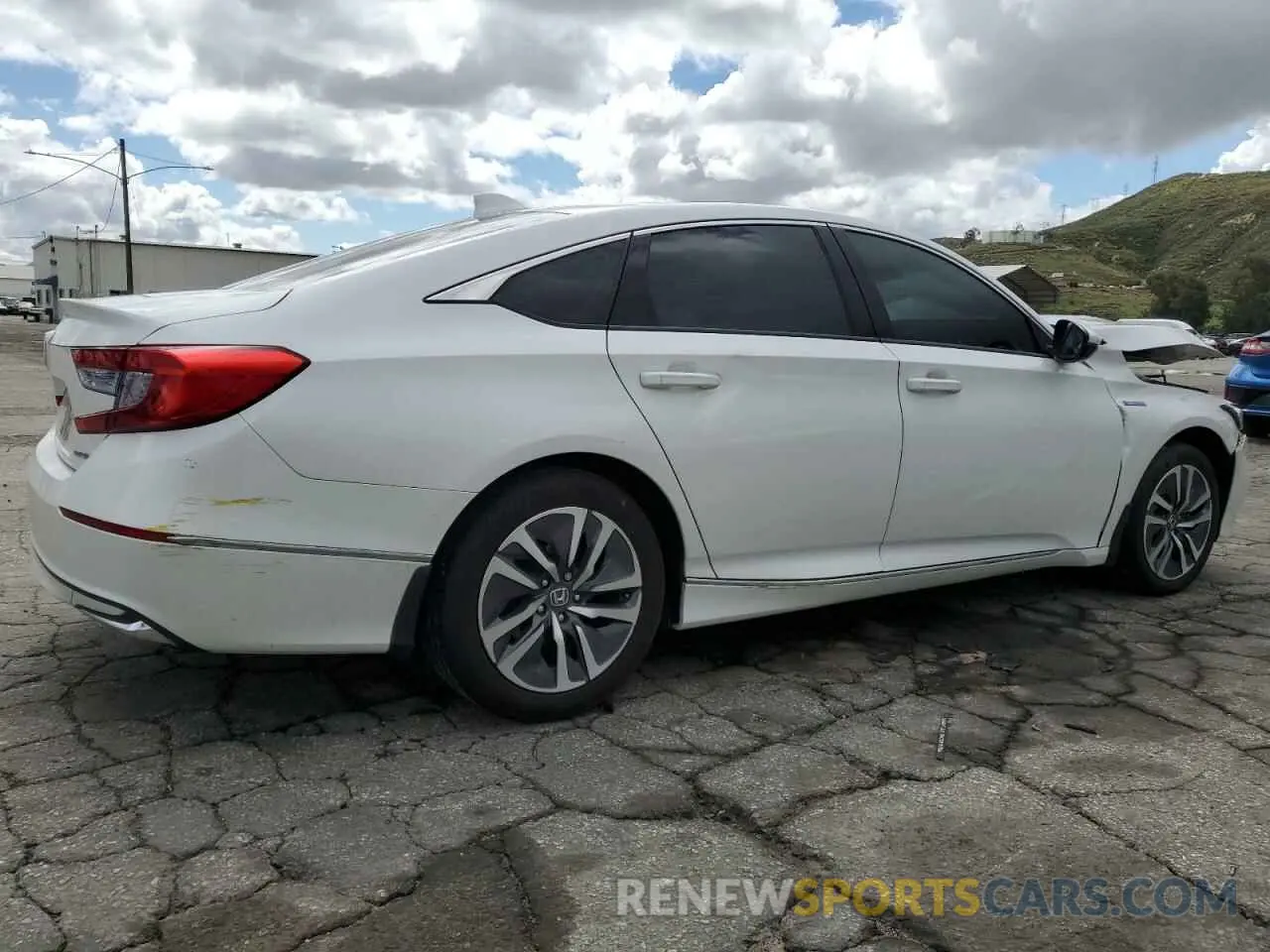 3 Photograph of a damaged car 1HGCV3F54KA018860 HONDA ACCORD 2019