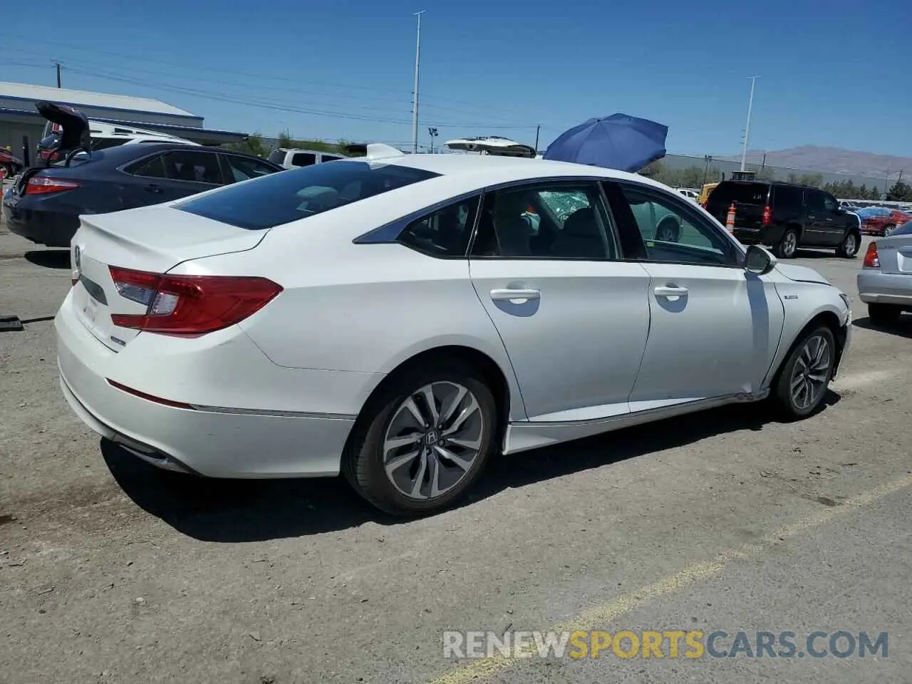 3 Photograph of a damaged car 1HGCV3F56KA008329 HONDA ACCORD 2019