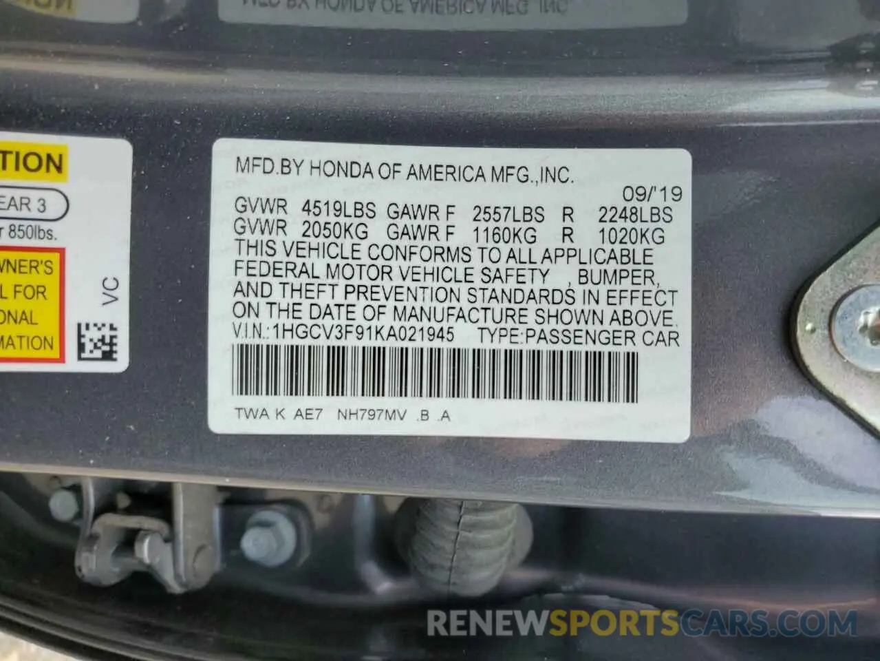 13 Photograph of a damaged car 1HGCV3F91KA021945 HONDA ACCORD 2019