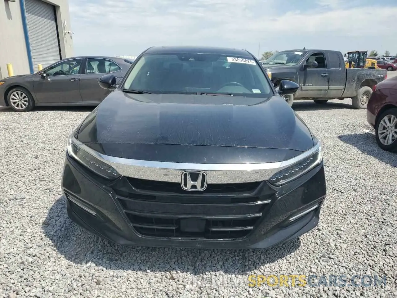 5 Photograph of a damaged car 1HGCV3F97KA005619 HONDA ACCORD 2019