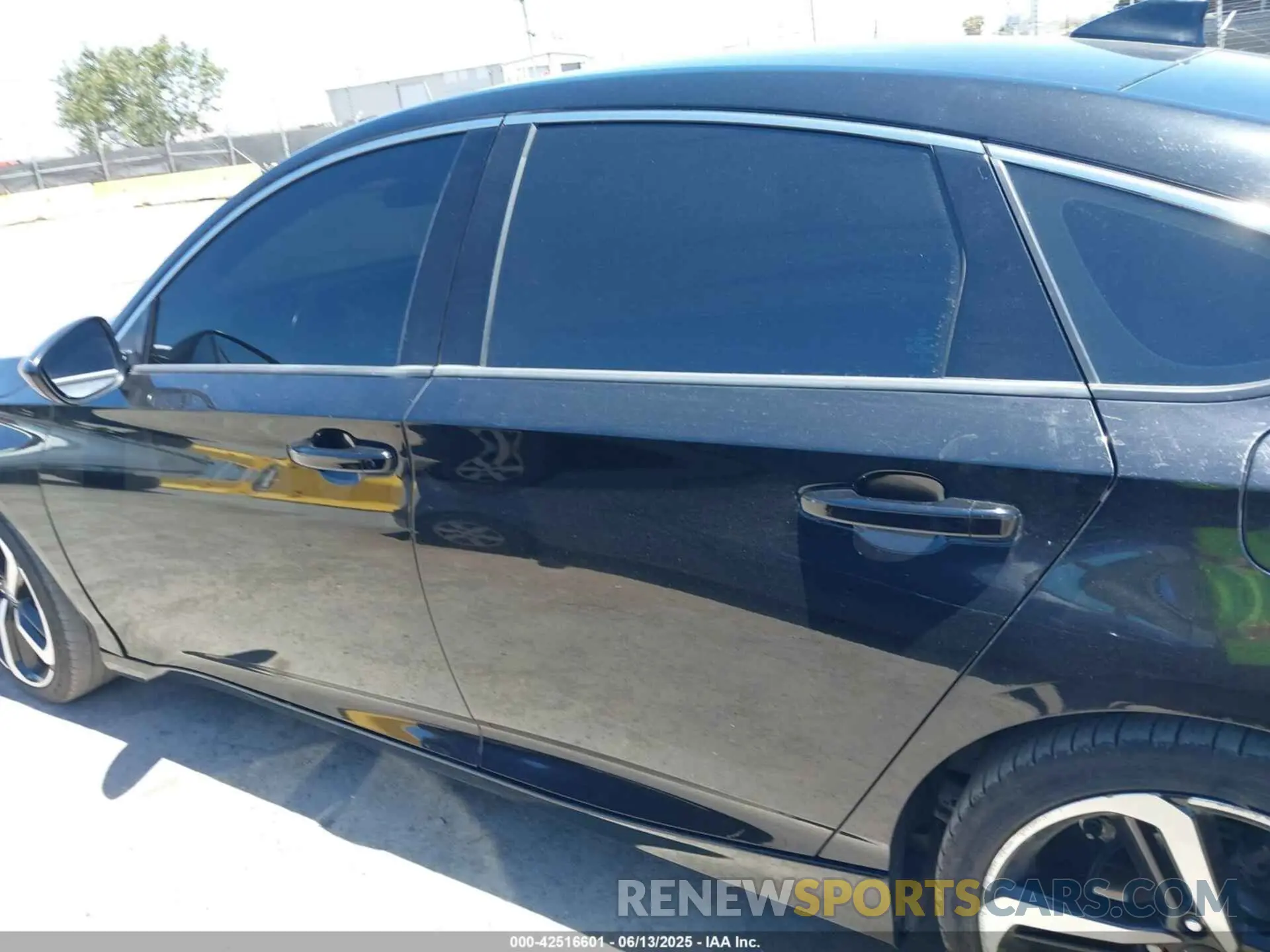 14 Photograph of a damaged car 1HGCV1E34LA051119 HONDA ACCORD 2020