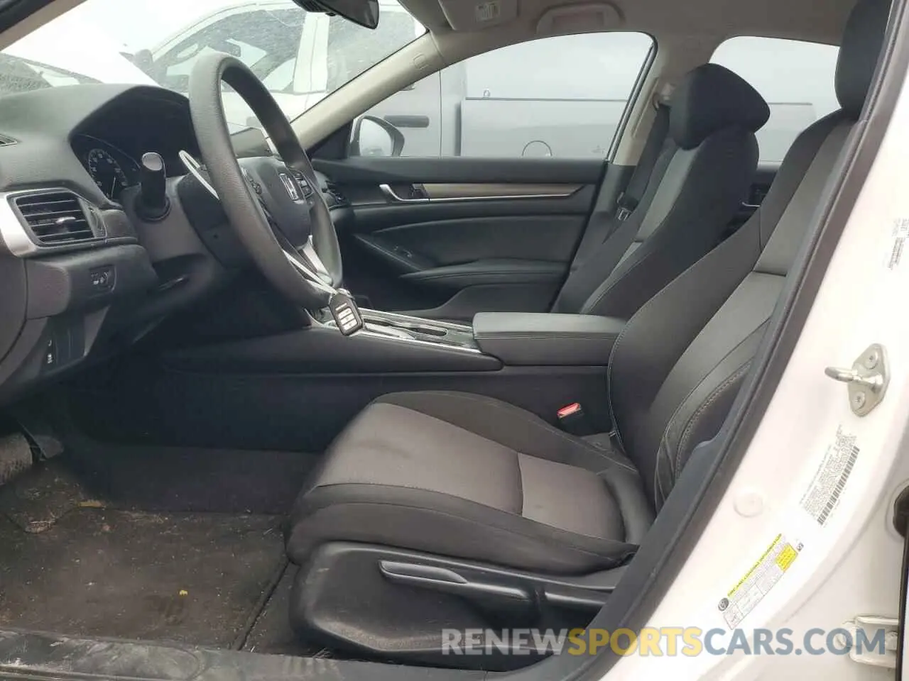 7 Photograph of a damaged car 1HGCV1F10LA132521 HONDA ACCORD 2020