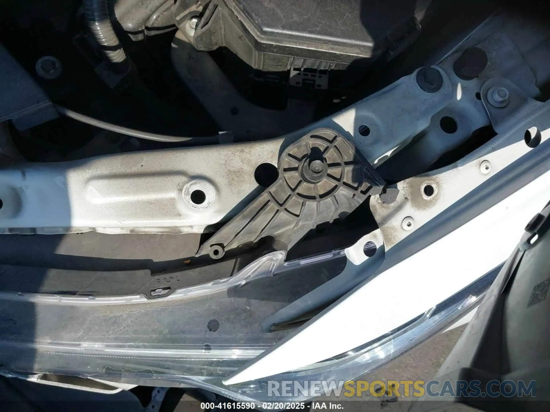 18 Photograph of a damaged car 1HGCV1F11LA004580 HONDA ACCORD 2020