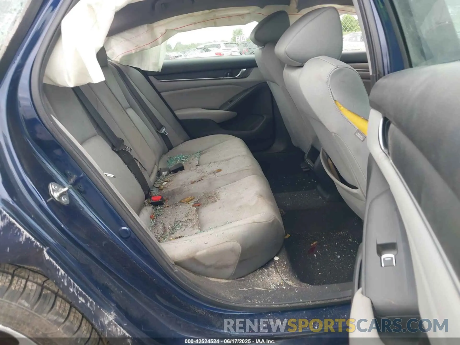 8 Photograph of a damaged car 1HGCV1F11LA005342 HONDA ACCORD 2020