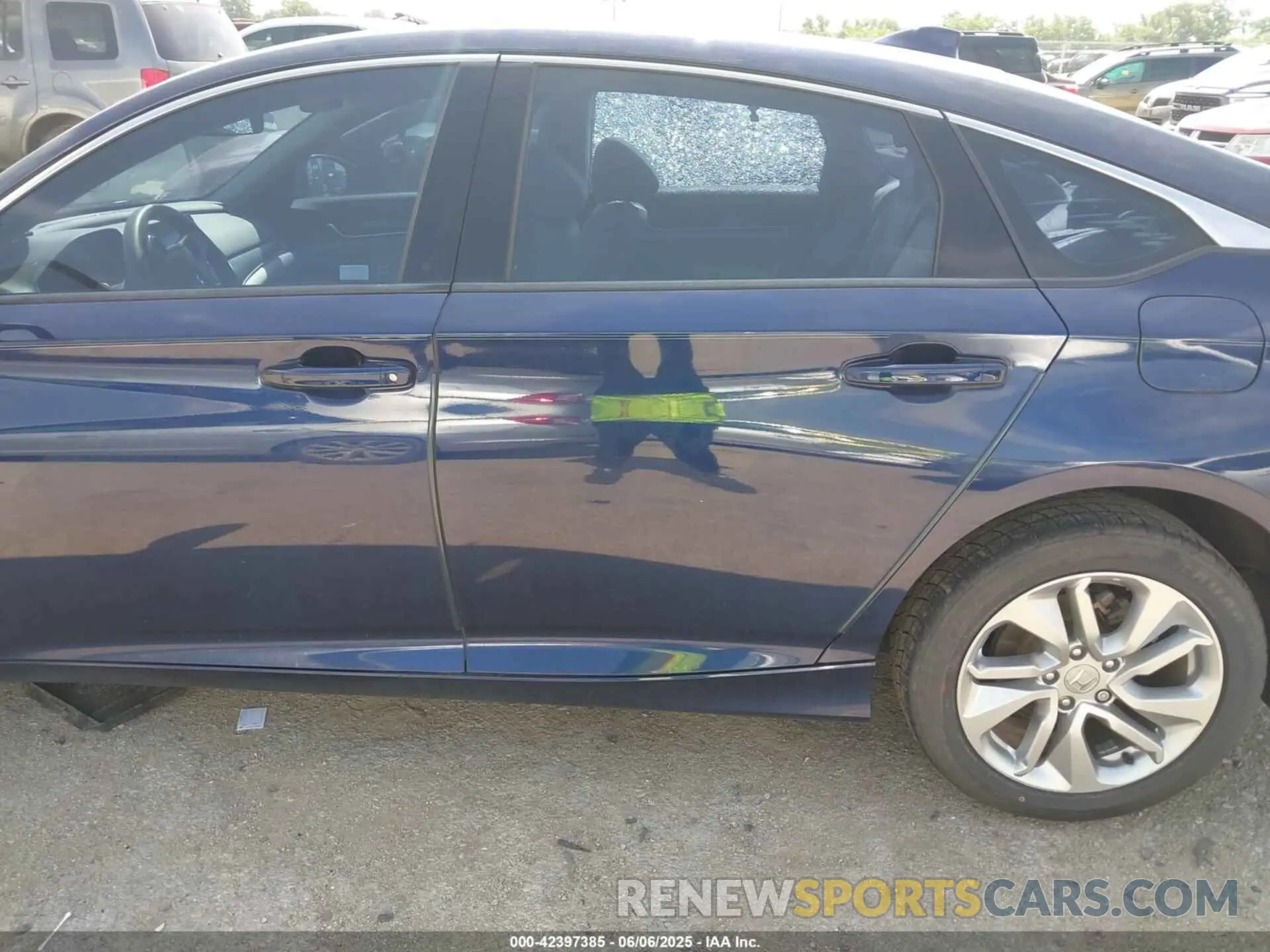 14 Photograph of a damaged car 1HGCV1F11LA005390 HONDA ACCORD 2020
