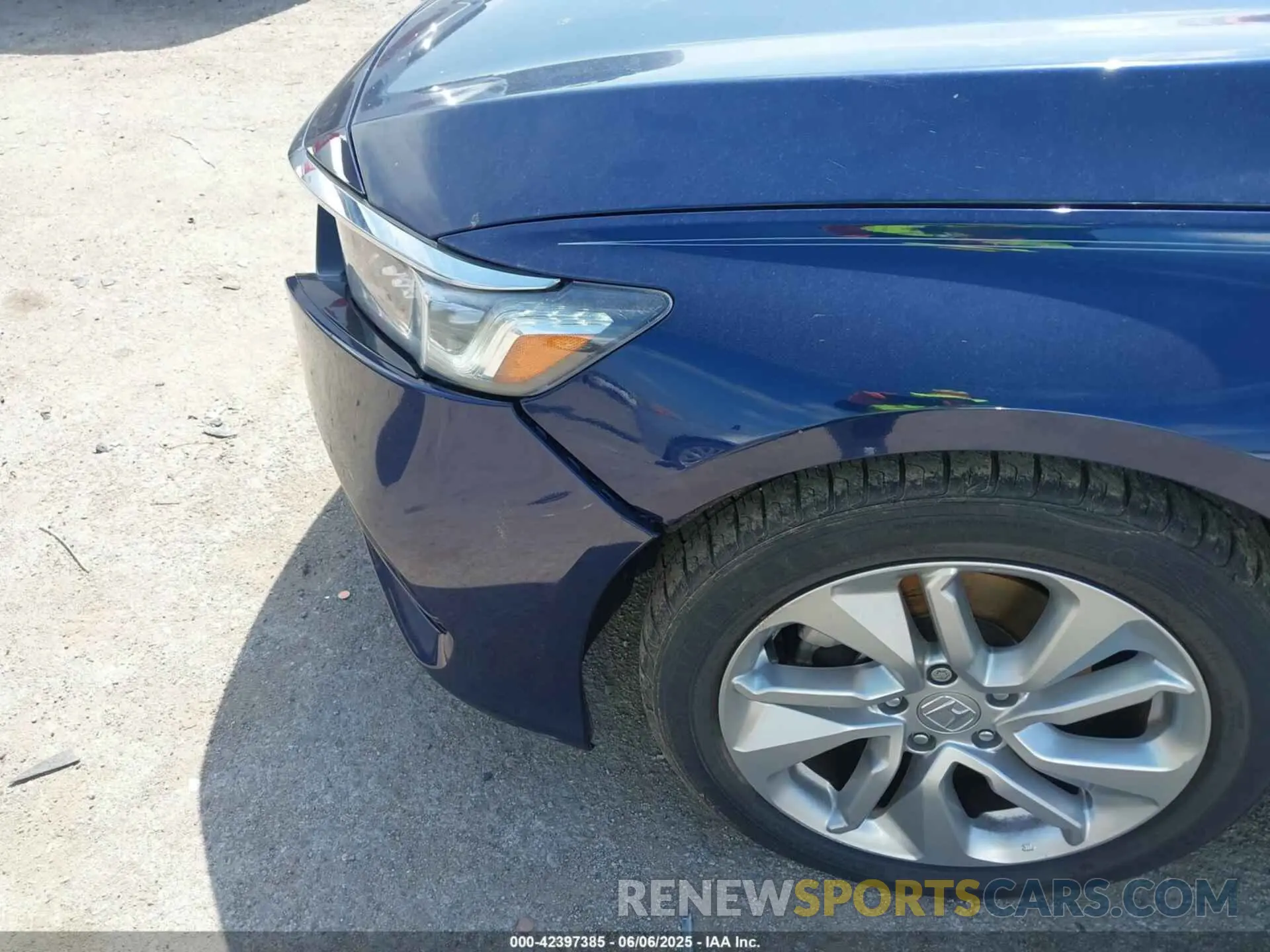 17 Photograph of a damaged car 1HGCV1F11LA005390 HONDA ACCORD 2020