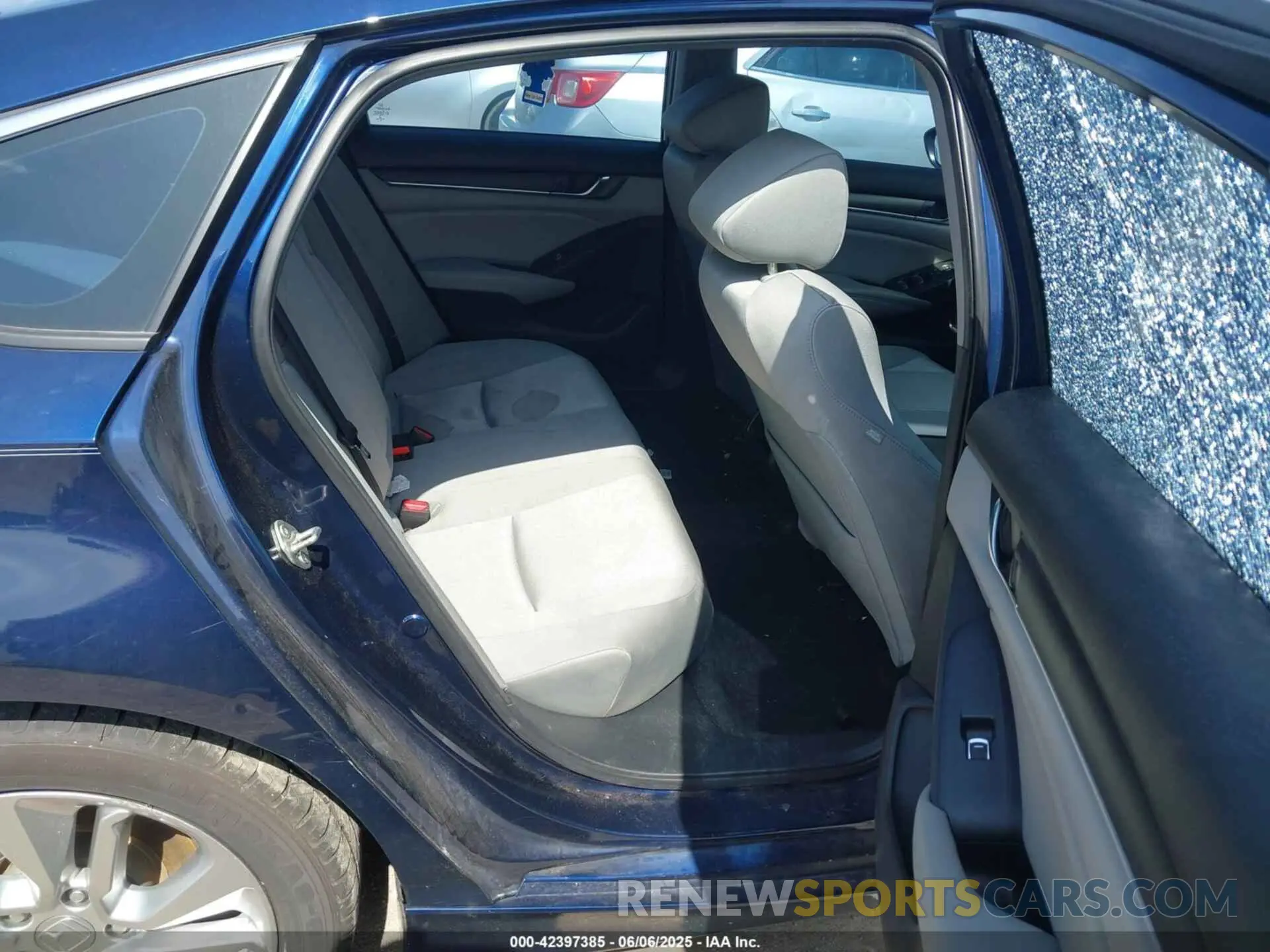 8 Photograph of a damaged car 1HGCV1F11LA005390 HONDA ACCORD 2020