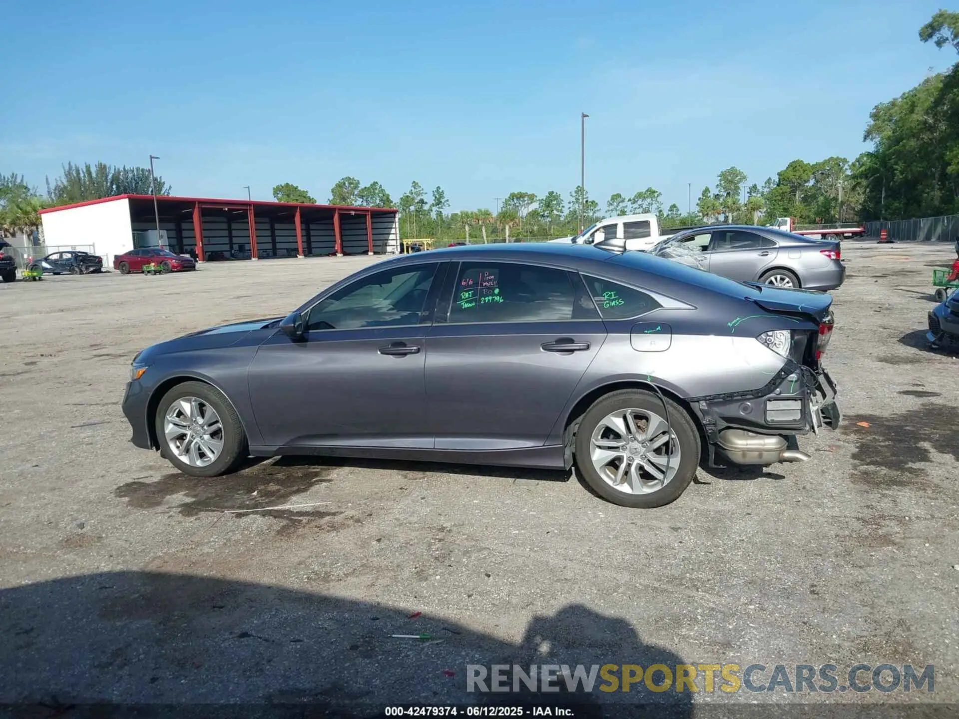 15 Photograph of a damaged car 1HGCV1F11LA074273 HONDA ACCORD 2020