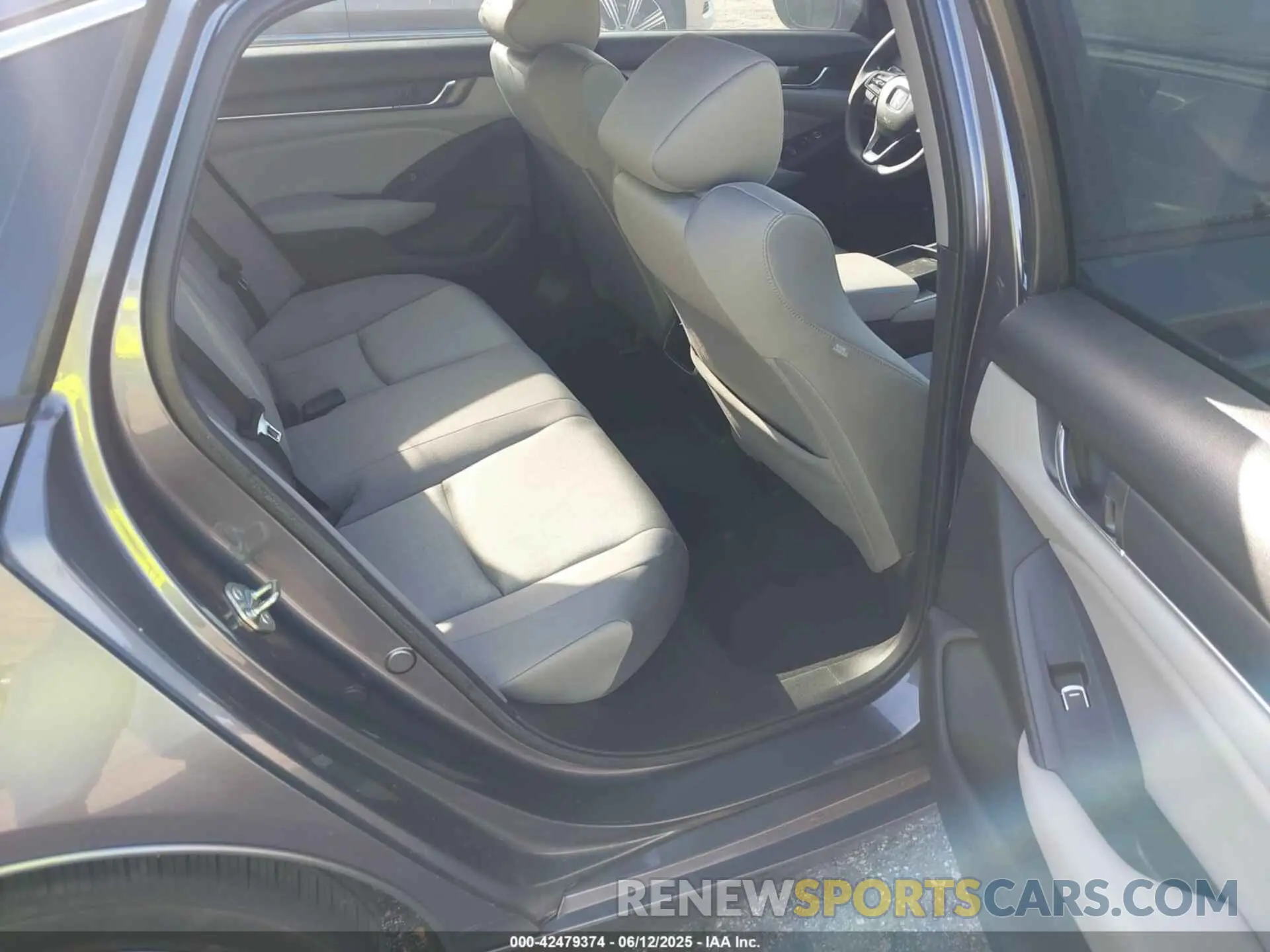 8 Photograph of a damaged car 1HGCV1F11LA074273 HONDA ACCORD 2020
