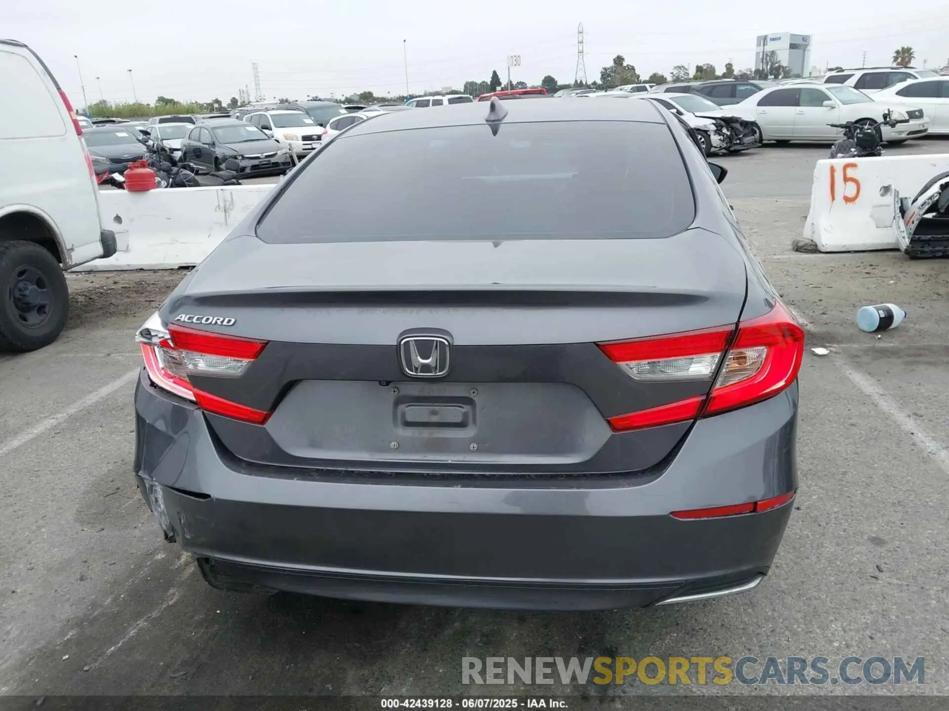 16 Photograph of a damaged car 1HGCV1F11LA075553 HONDA ACCORD 2020
